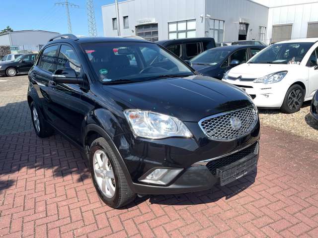 Imagine SsangYong Korando Crystal 4x2 aus 2.Hand+AHK +Scheckheft