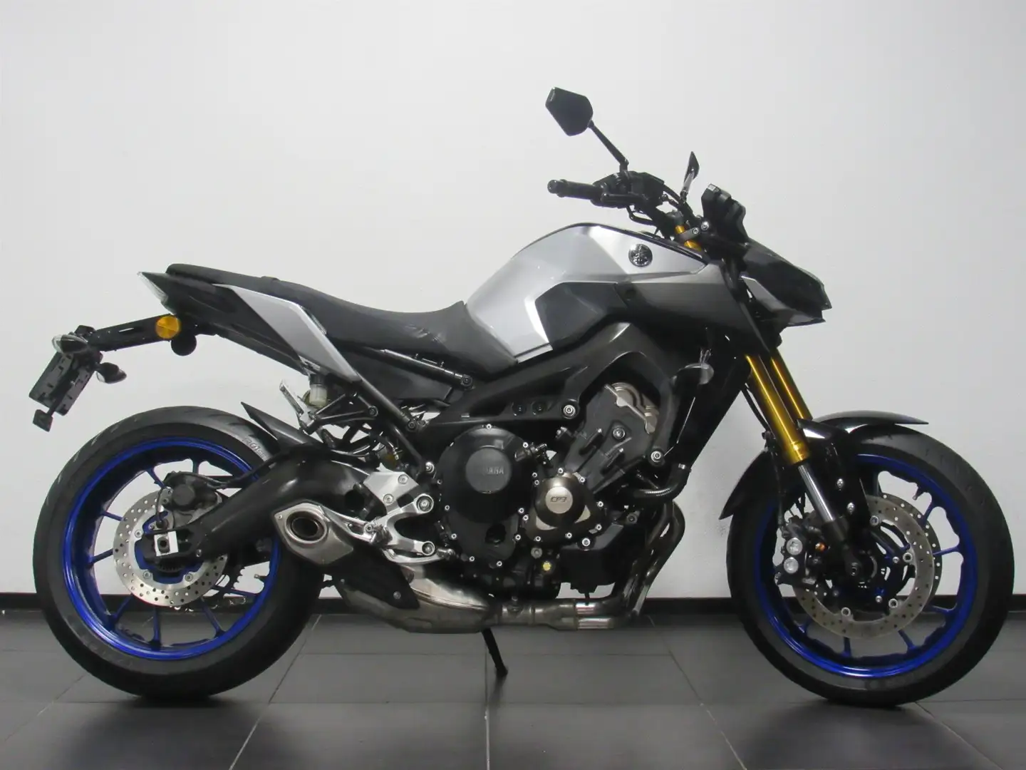 Yamaha MT-09 SP ABS Blauw - 1