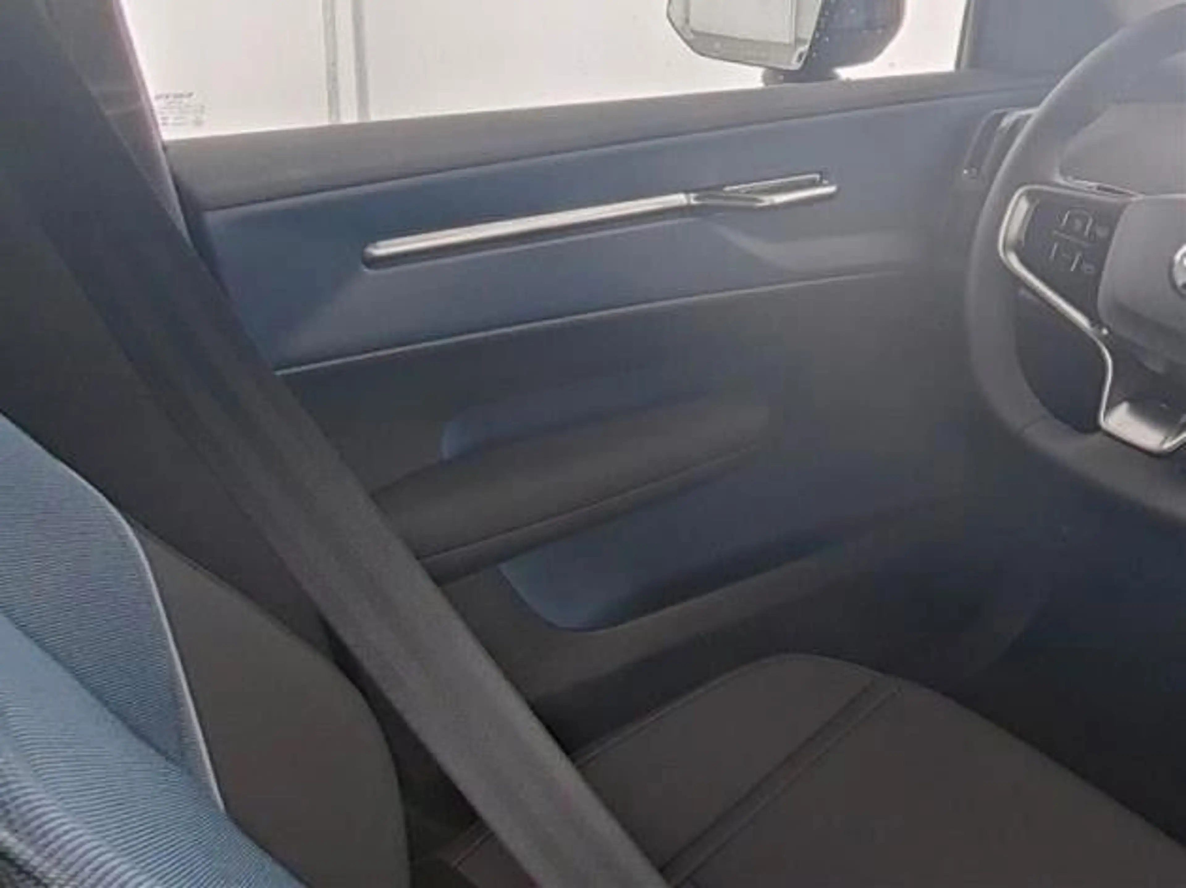 Volvo EX30 Ultra Pure Electric — photo 8