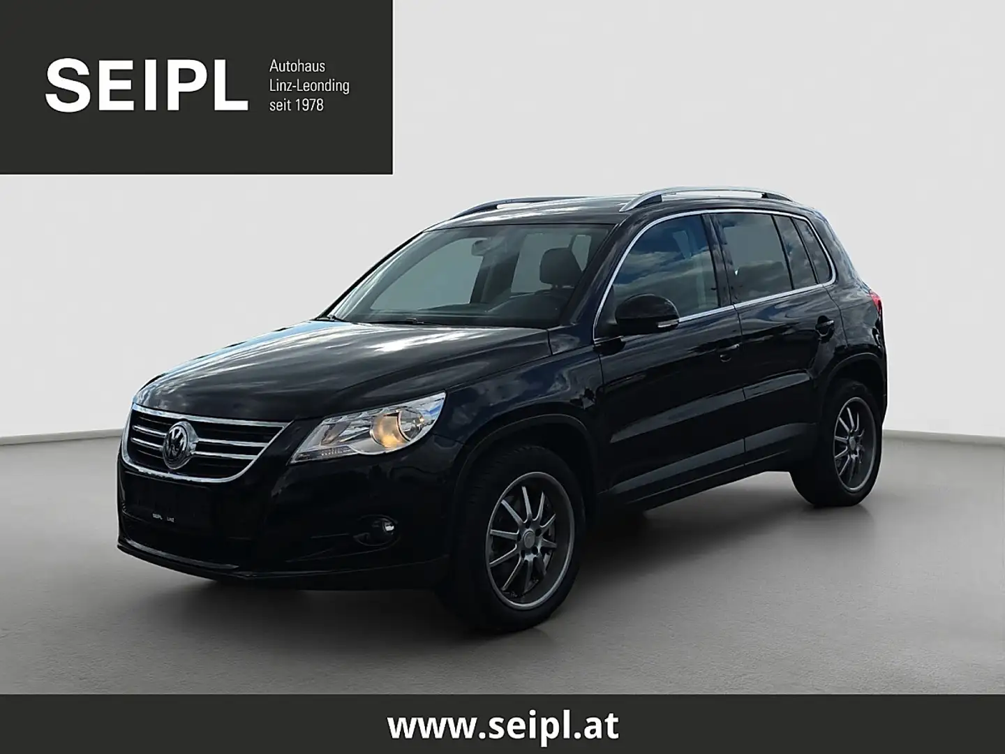 Volkswagen Tiguan 2,0 TDI 4Motion Sky DPF Aut. Schwarz - 2