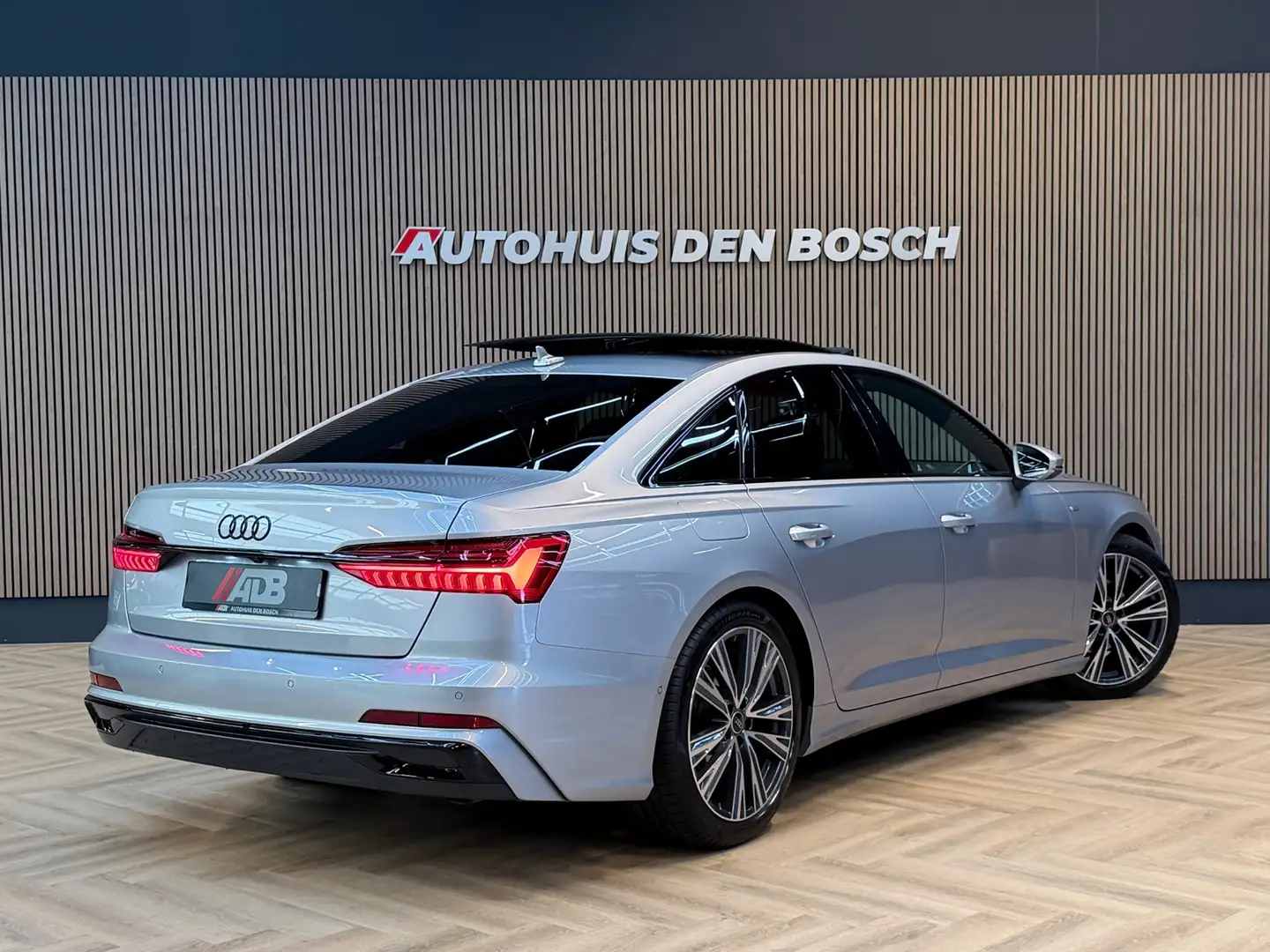 Audi A6 LIMOUSINE 40 TFSI S Line edition Competition - Fac Grijs - 2