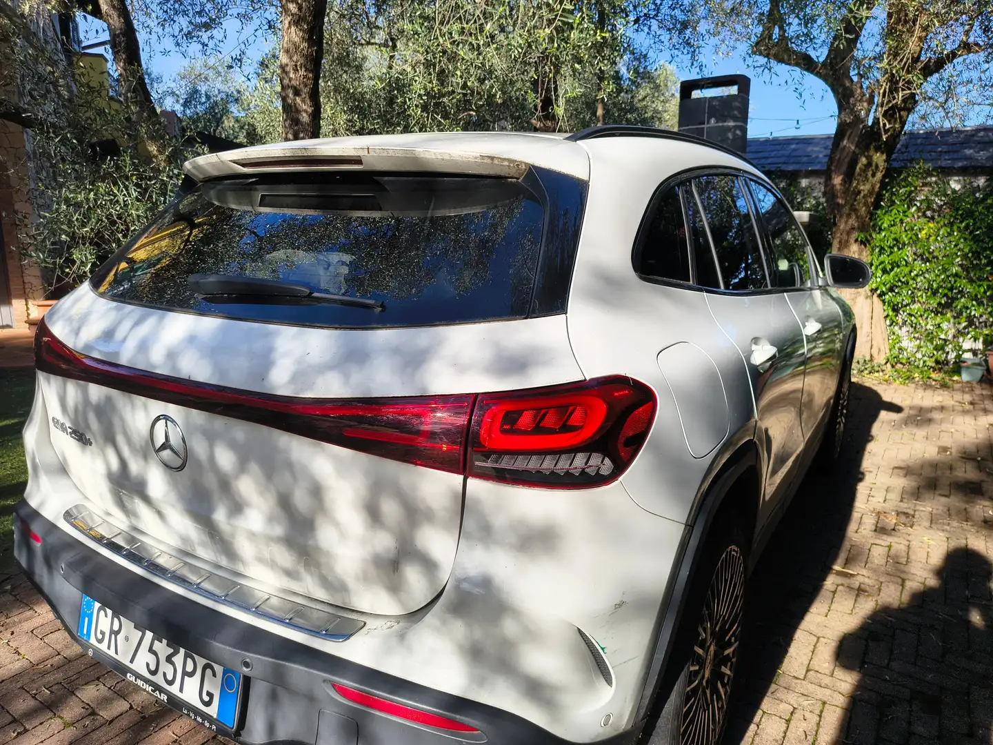 Mercedes-Benz EQA 250 EQA - H243 2021 250+ Premium Plus Bianco - 2