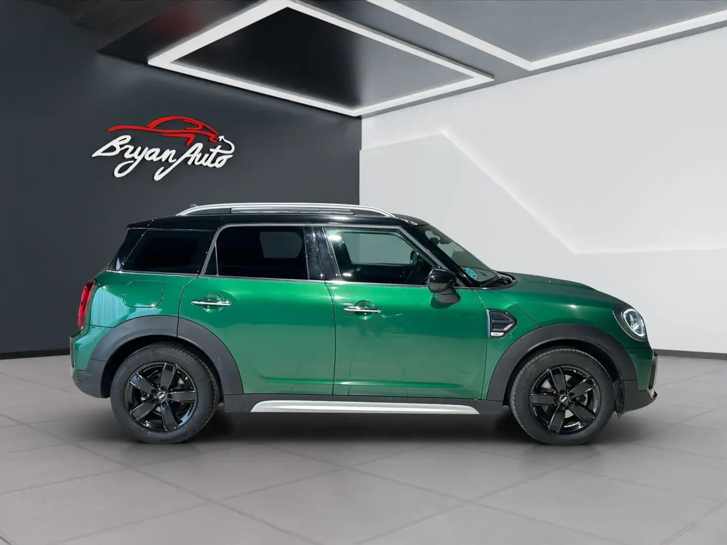 MINI Cooper Countryman 1.5 Essential auto IVA ESPOSTA - 1