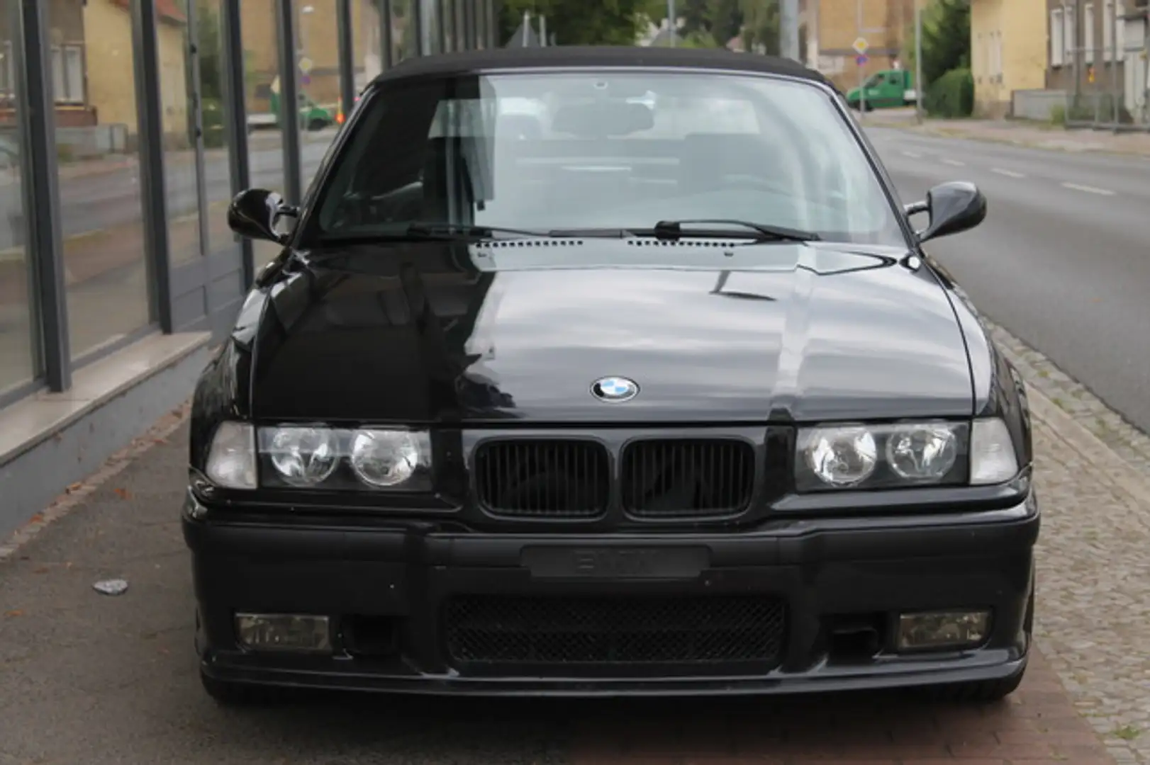 BMW M3 Cabrio Schwarz - 2