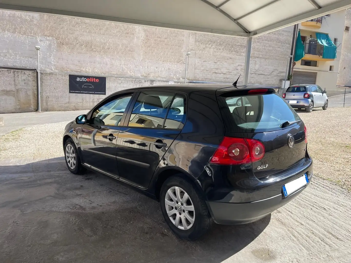 Volkswagen Golf Nero - 2
