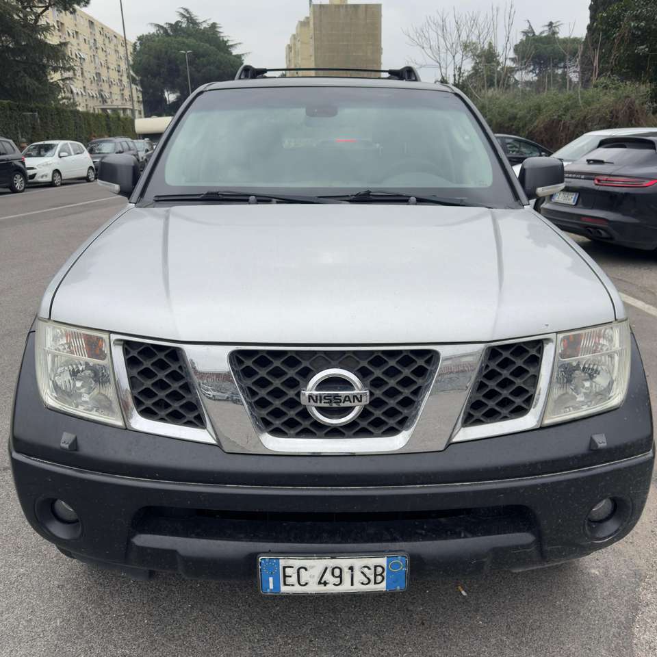 Nissan Pathfinder Pathfinder III 2005 2.5 dci LE