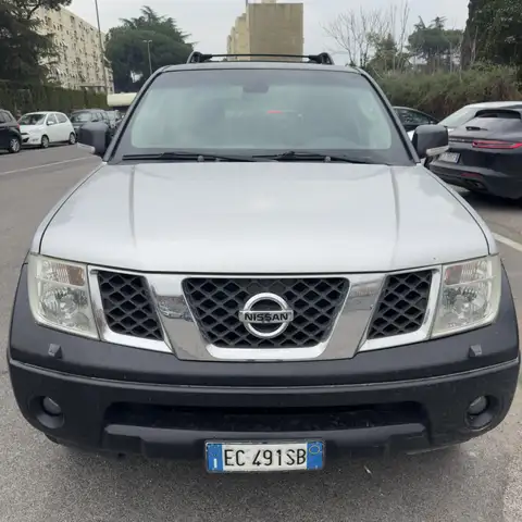 Nissan Pathfinder Pathfinder III 2005 2.5 dci LE