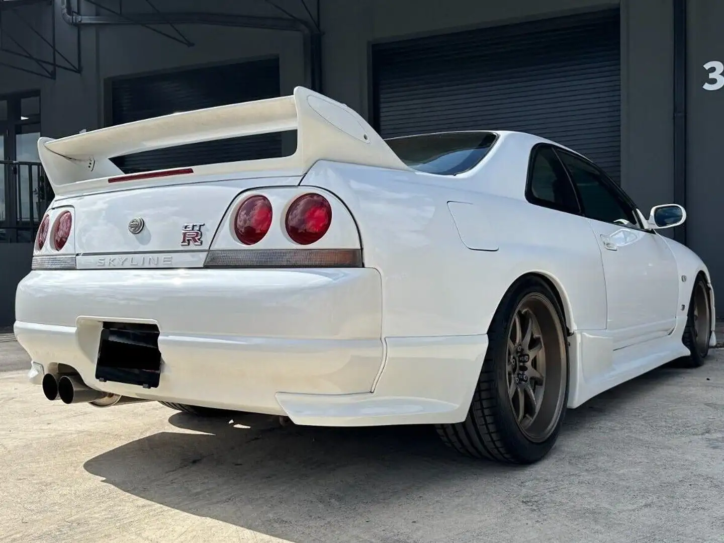 Nissan GT-R - 2