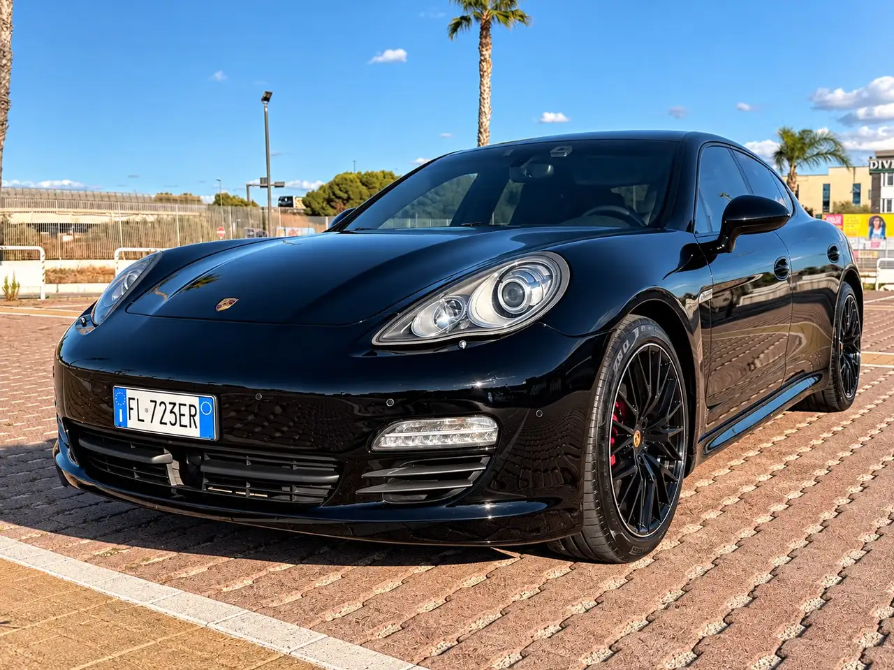 Porsche Panamera Panamera I 2009 3.0 tiptronic — photo 1 of 15