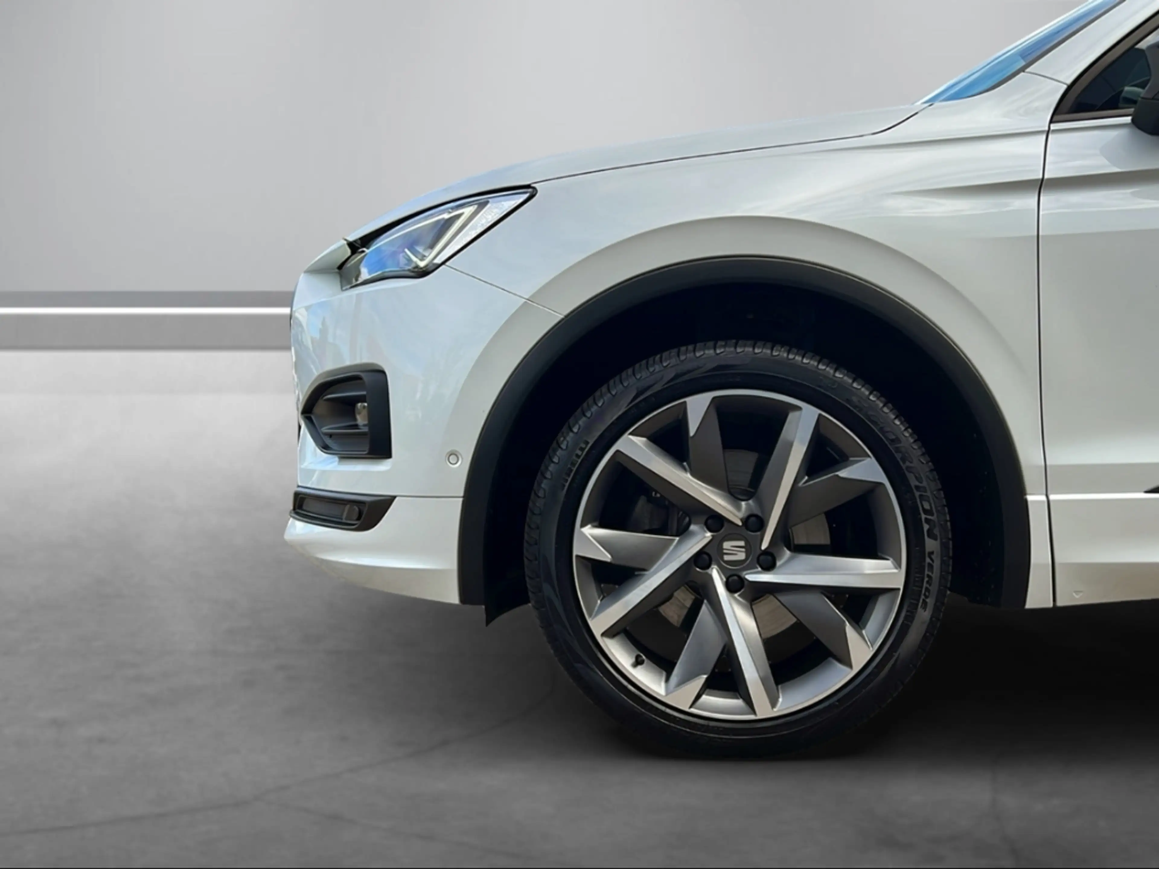 SEAT Tarraco FR 4Drive 7 Sitzer AD AHK-klappbar Navi Digitales — photo 3
