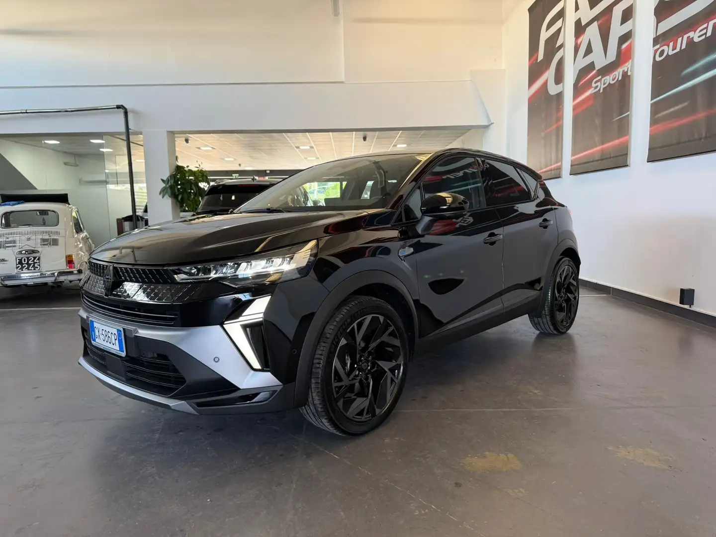 Renault Captur Captur 1.6 E-Tech full hybrid Esprit Alpine 145cv Zwart - 2