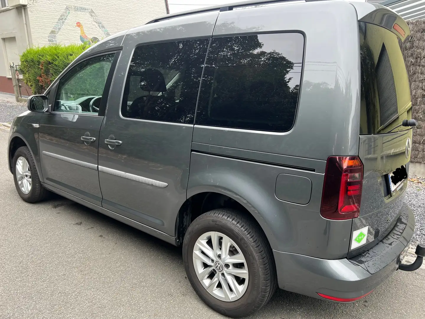 Volkswagen Caddy Caddy CNG 1.4 TGI Highline Gris - 2
