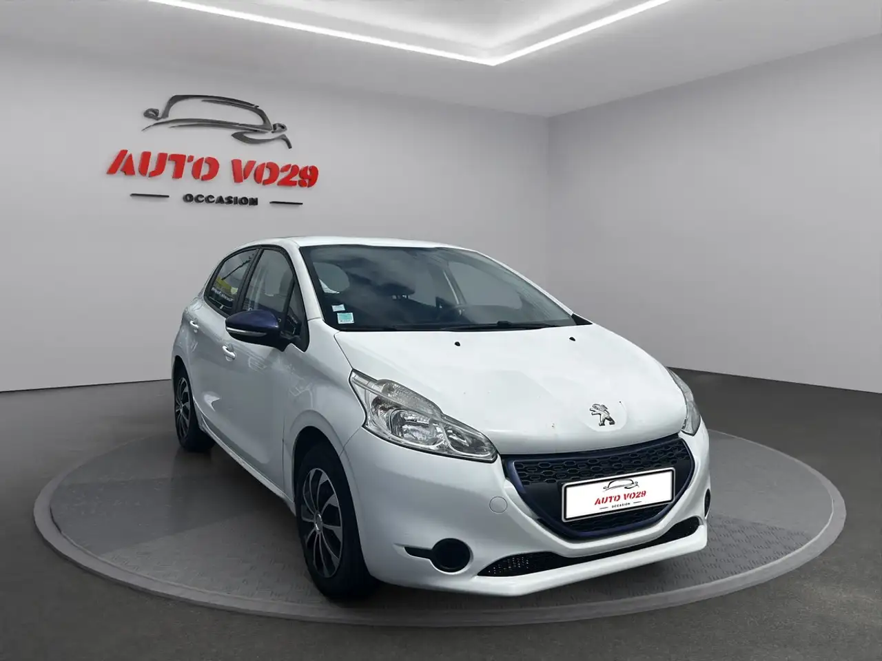 Peugeot 208 208 — photo 8