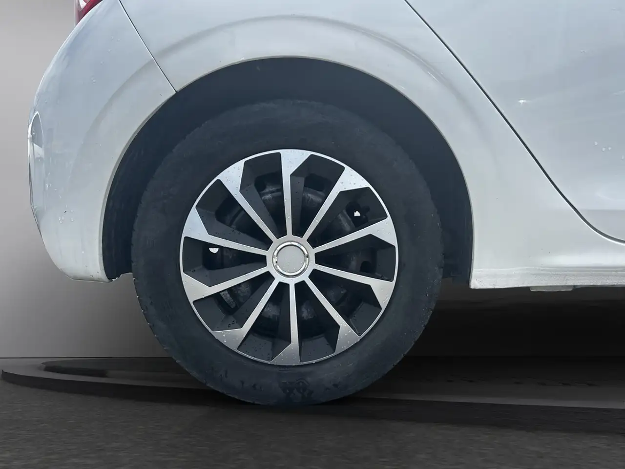 Peugeot 208 208 — photo 24