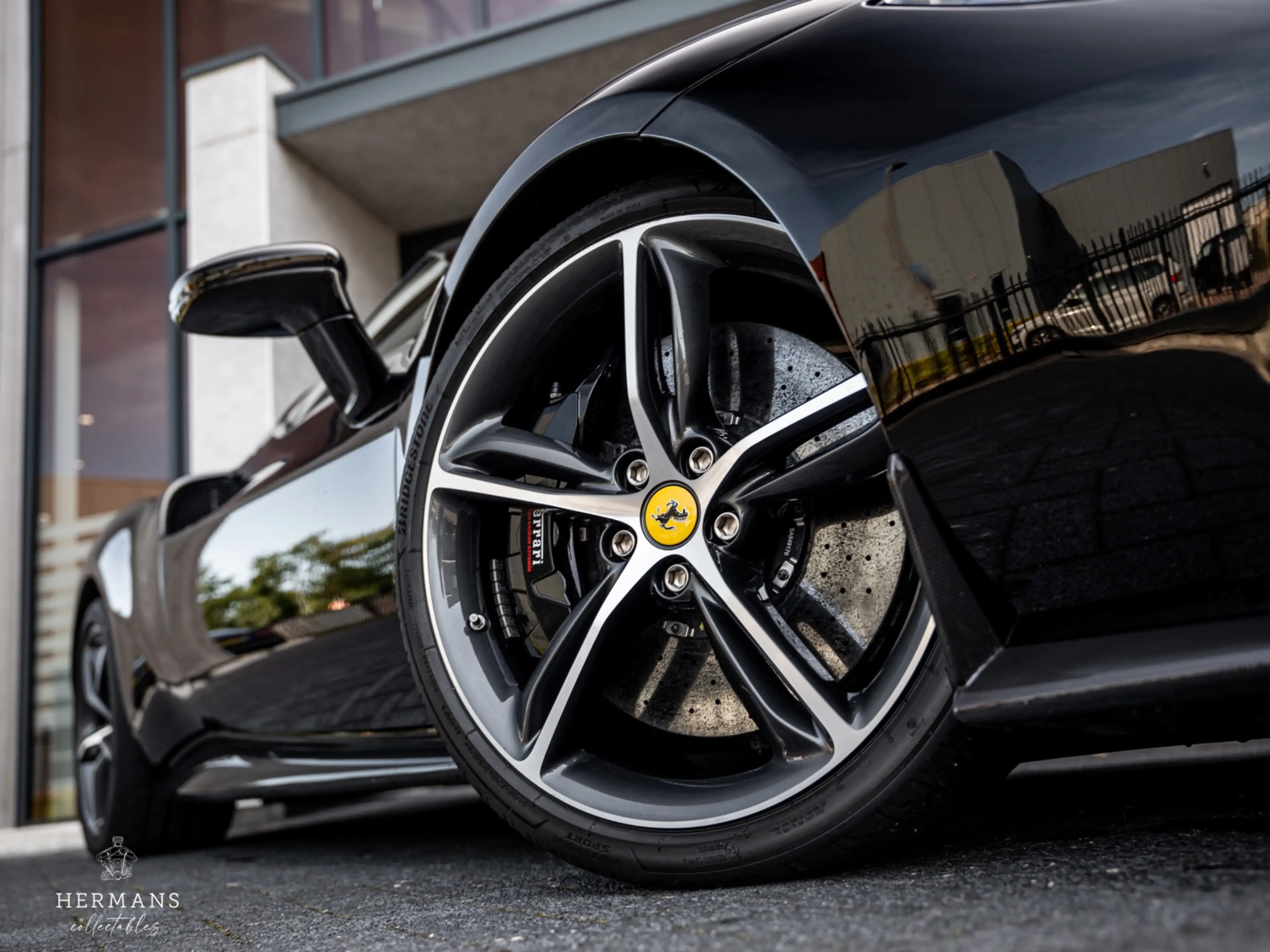 Ferrari 296 GTB 3.0 V6 / Full Carbon / Lift / Passenger / CarPlay — photo 3
