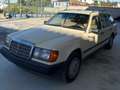 Mercedes-Benz 230 230TE Beige - thumbnail 1