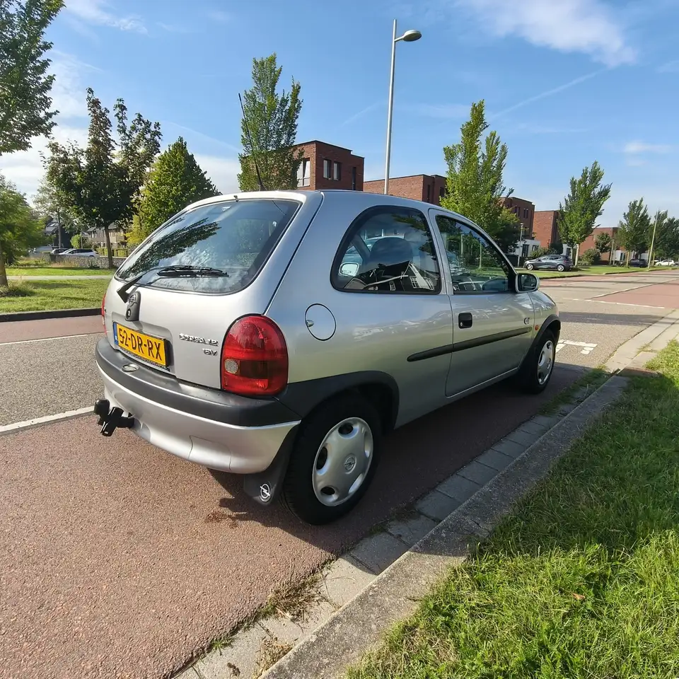 Opel Corsa 1.2i-16V Strada Cool, foto 2