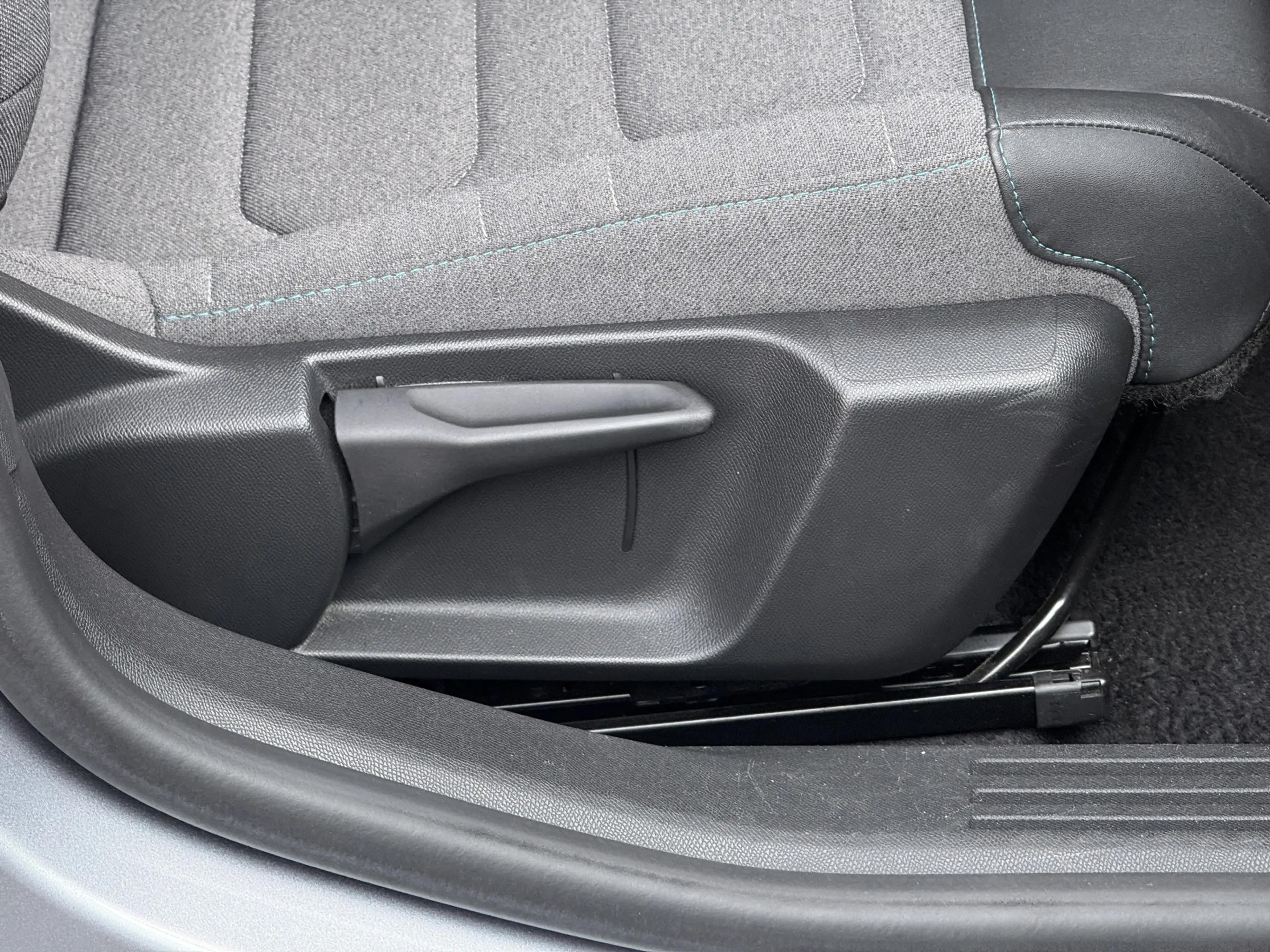 Citroen E-C4 Electric You 50 kWh Camera / Cruise / Carplay / Lm Velgen — photo 41