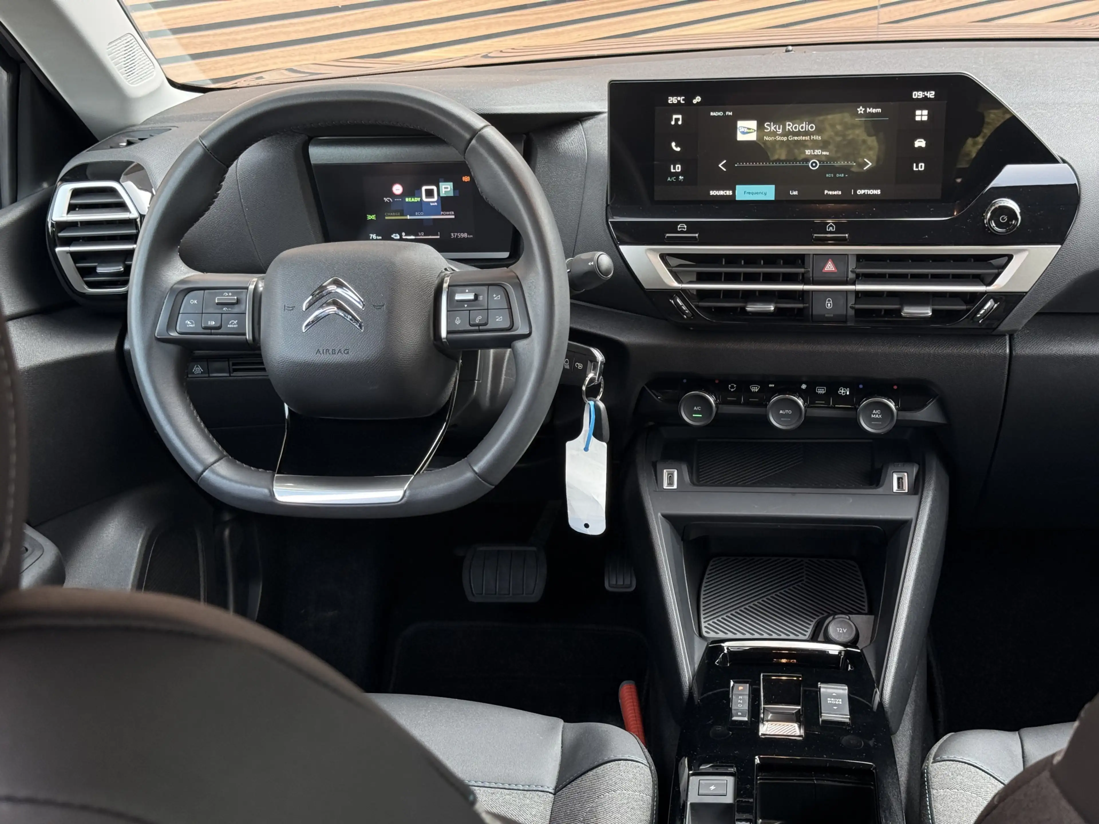 Citroen E-C4 Electric You 50 kWh Camera / Cruise / Carplay / Lm Velgen — photo 20