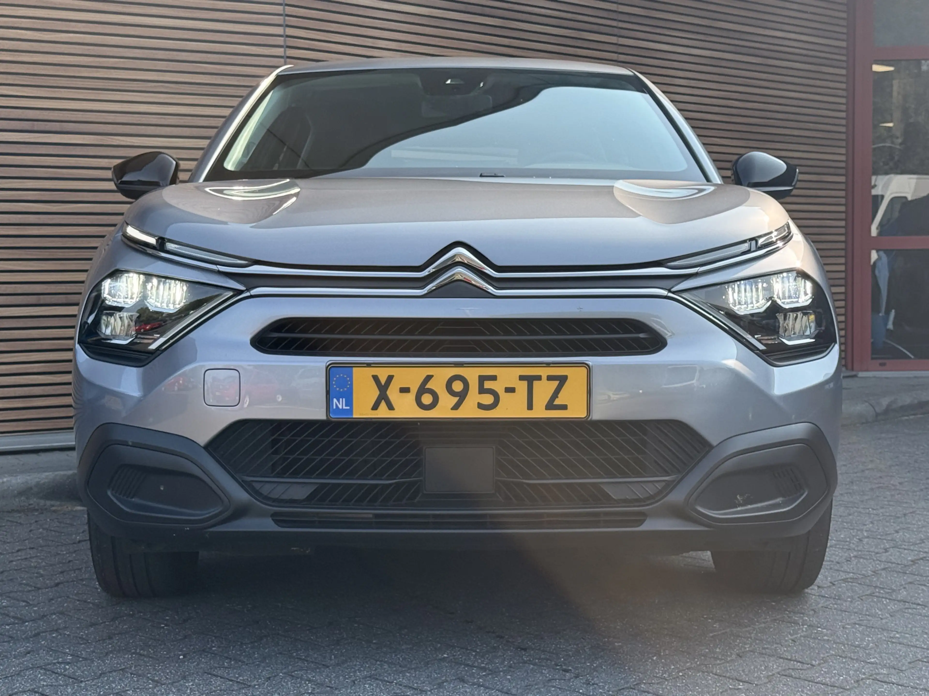 Citroen E-C4 Electric You 50 kWh Camera / Cruise / Carplay / Lm Velgen — photo 8