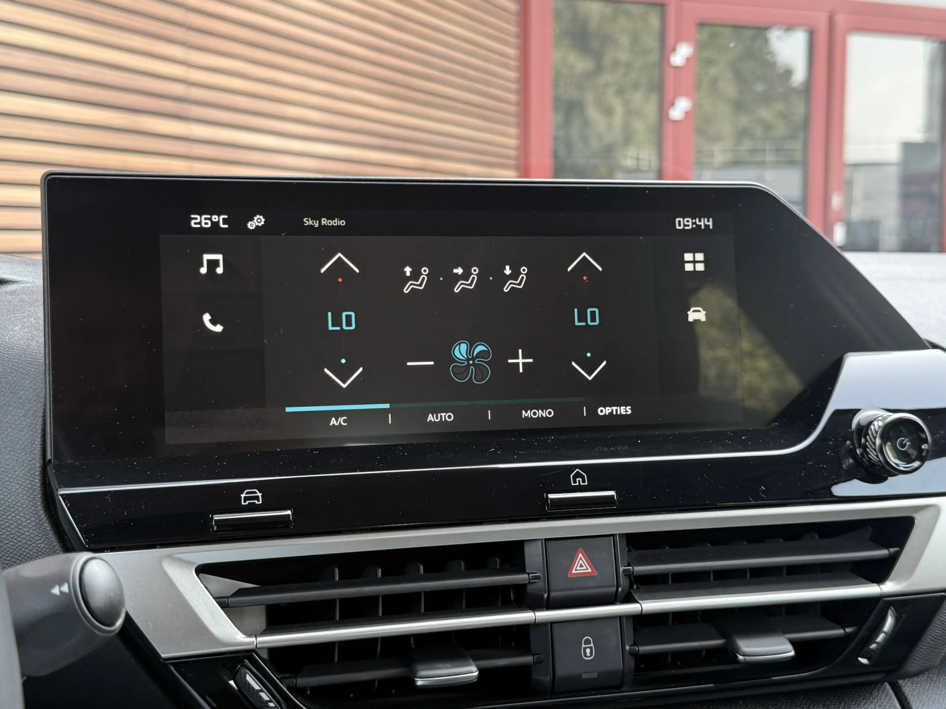 Citroen E-C4 Electric You 50 kWh Camera / Cruise / Carplay / Lm Velgen — photo 30