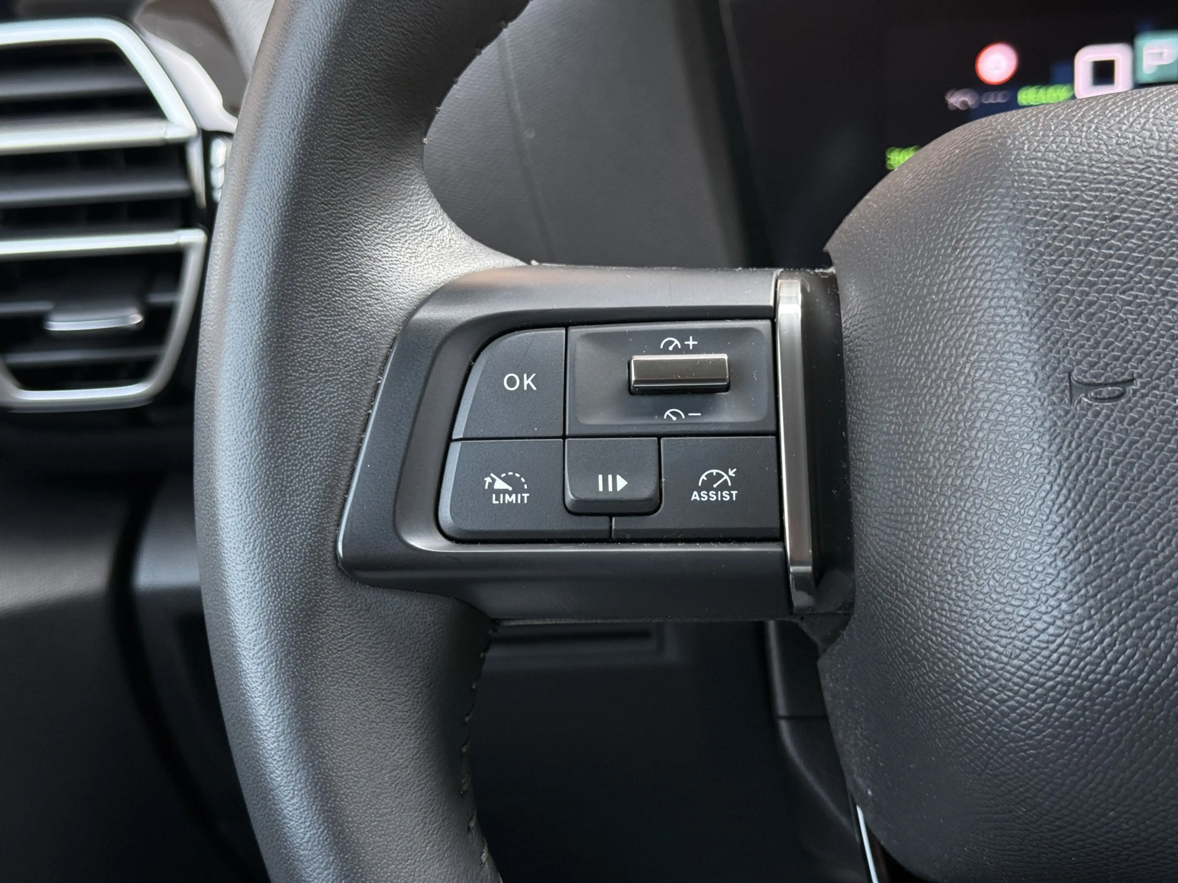 Citroen E-C4 Electric You 50 kWh Camera / Cruise / Carplay / Lm Velgen — photo 23