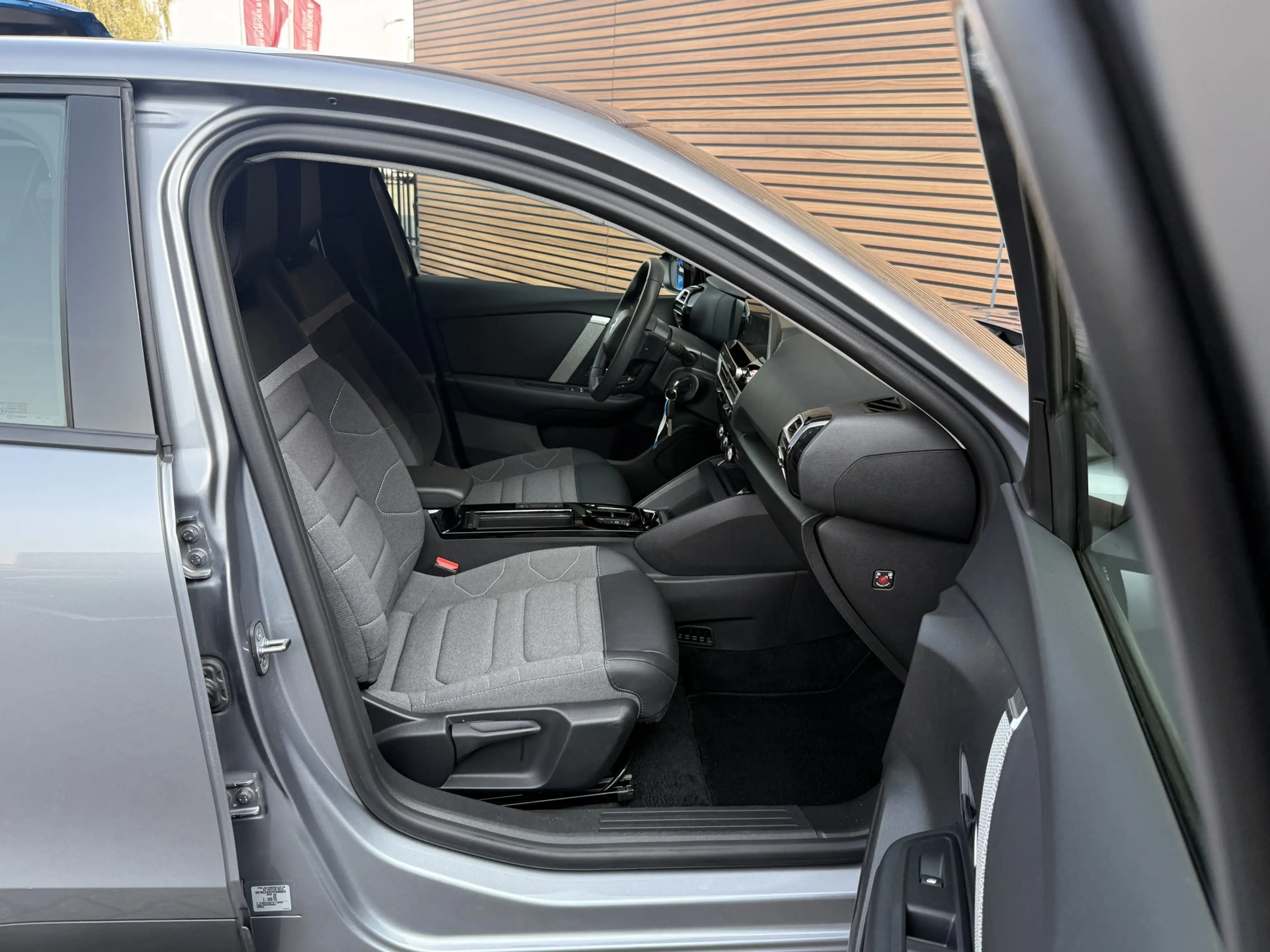 Citroen E-C4 Electric You 50 kWh Camera / Cruise / Carplay / Lm Velgen — photo 40