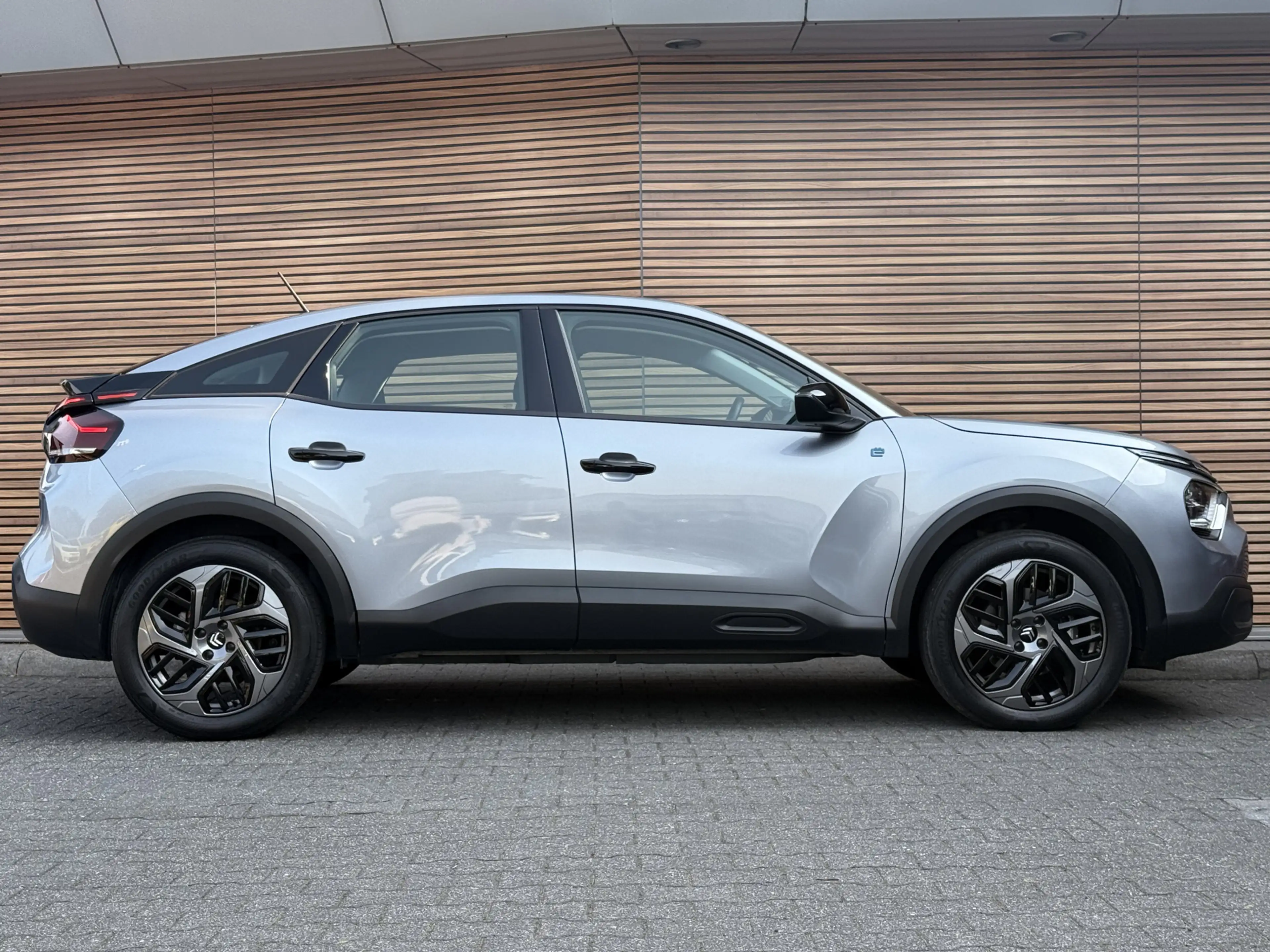 Citroen E-C4 Electric You 50 kWh Camera / Cruise / Carplay / Lm Velgen — photo 6