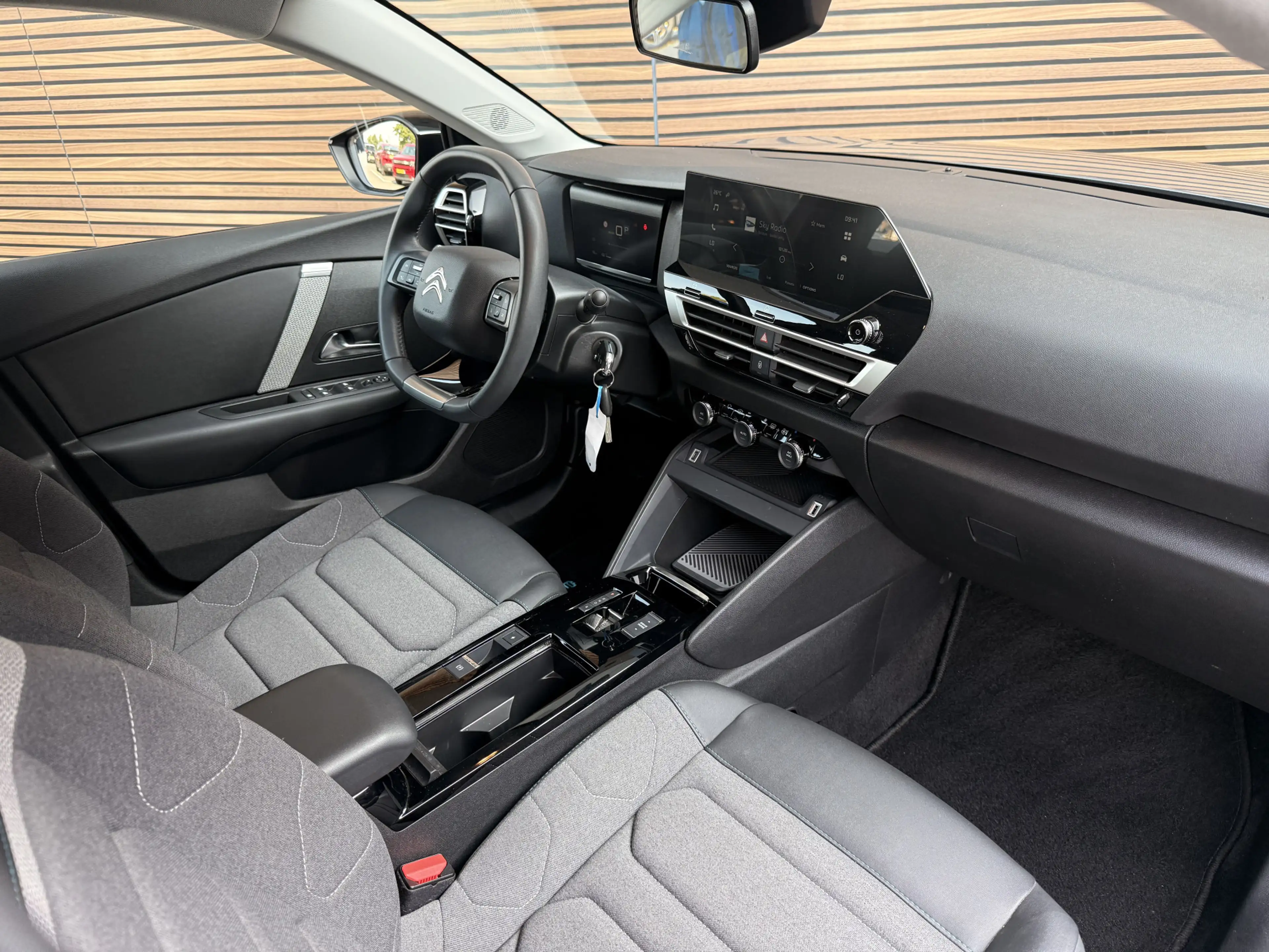 Citroen E-C4 Electric You 50 kWh Camera / Cruise / Carplay / Lm Velgen — photo 4
