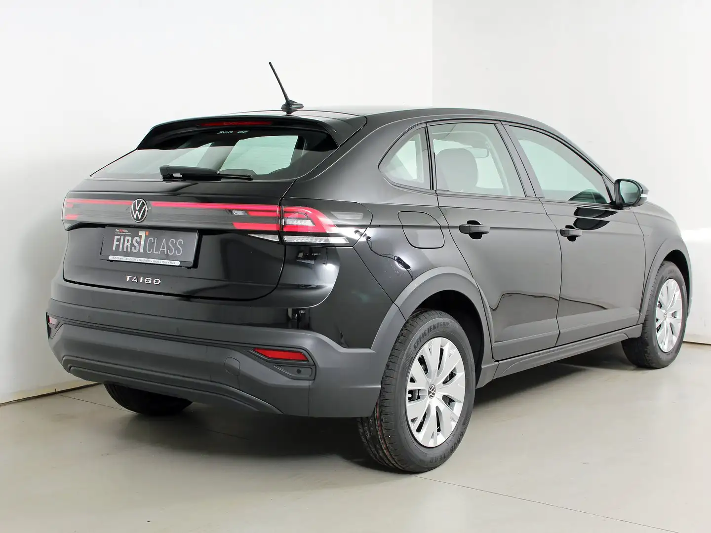 Volkswagen Taigo 4Me TSI Schwarz - 2