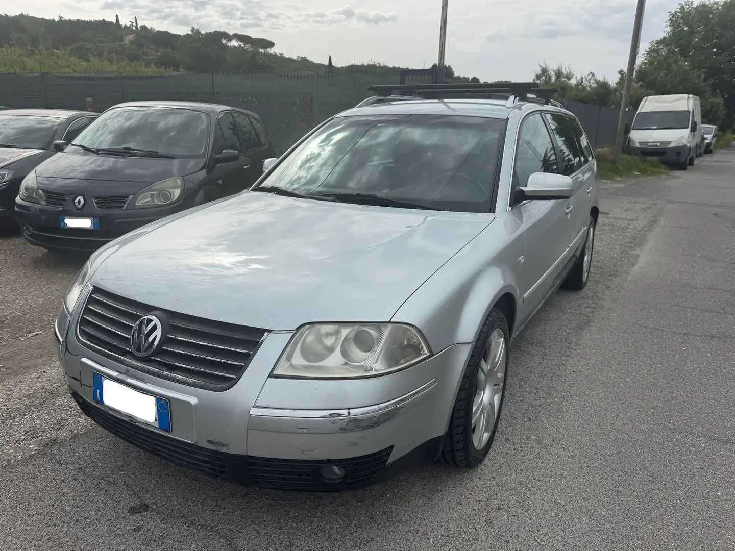 Volkswagen Passat Variant 1.9 TDI 130CV 6 Marce Highline Plateado - 1