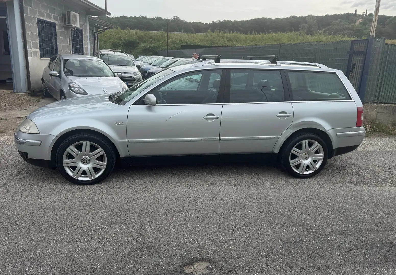 Volkswagen Passat Variant 1.9 TDI 130CV 6 Marce Highline Plateado - 2