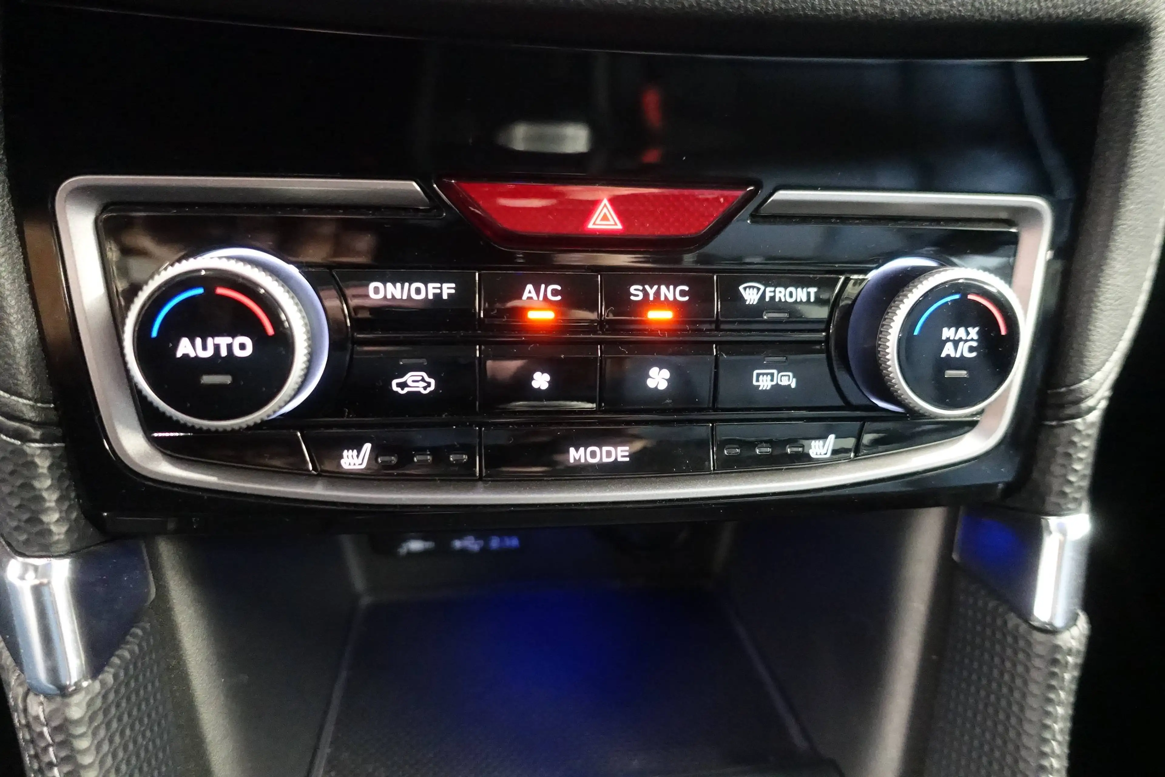 Subaru Forester 2.0 E-Boxer Premium AWD Aut. — photo 11