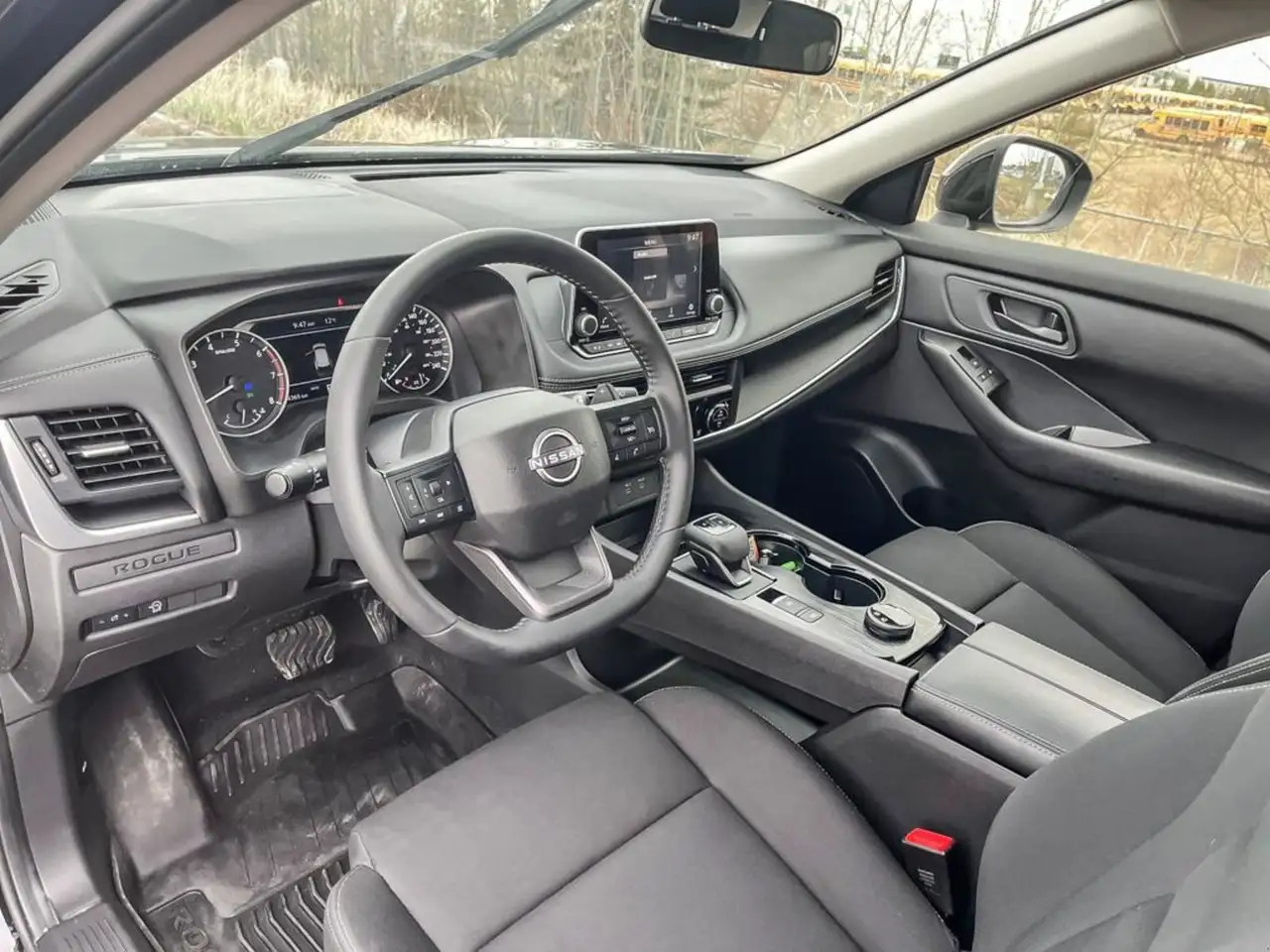 Nissan Rogue снимка Nissan Rogue