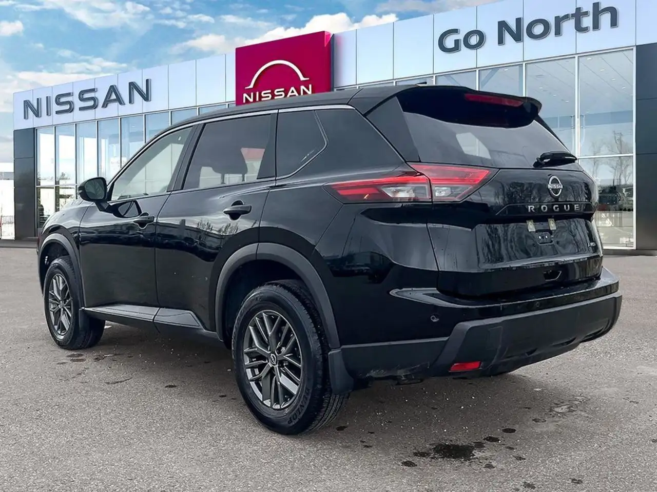 Nissan Rogue снимка Nissan Rogue