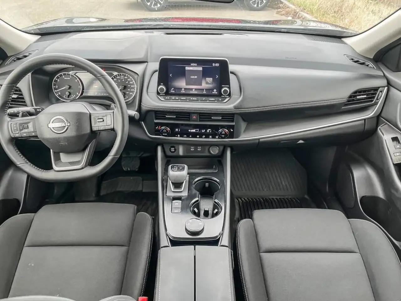 Nissan Rogue снимка Nissan Rogue