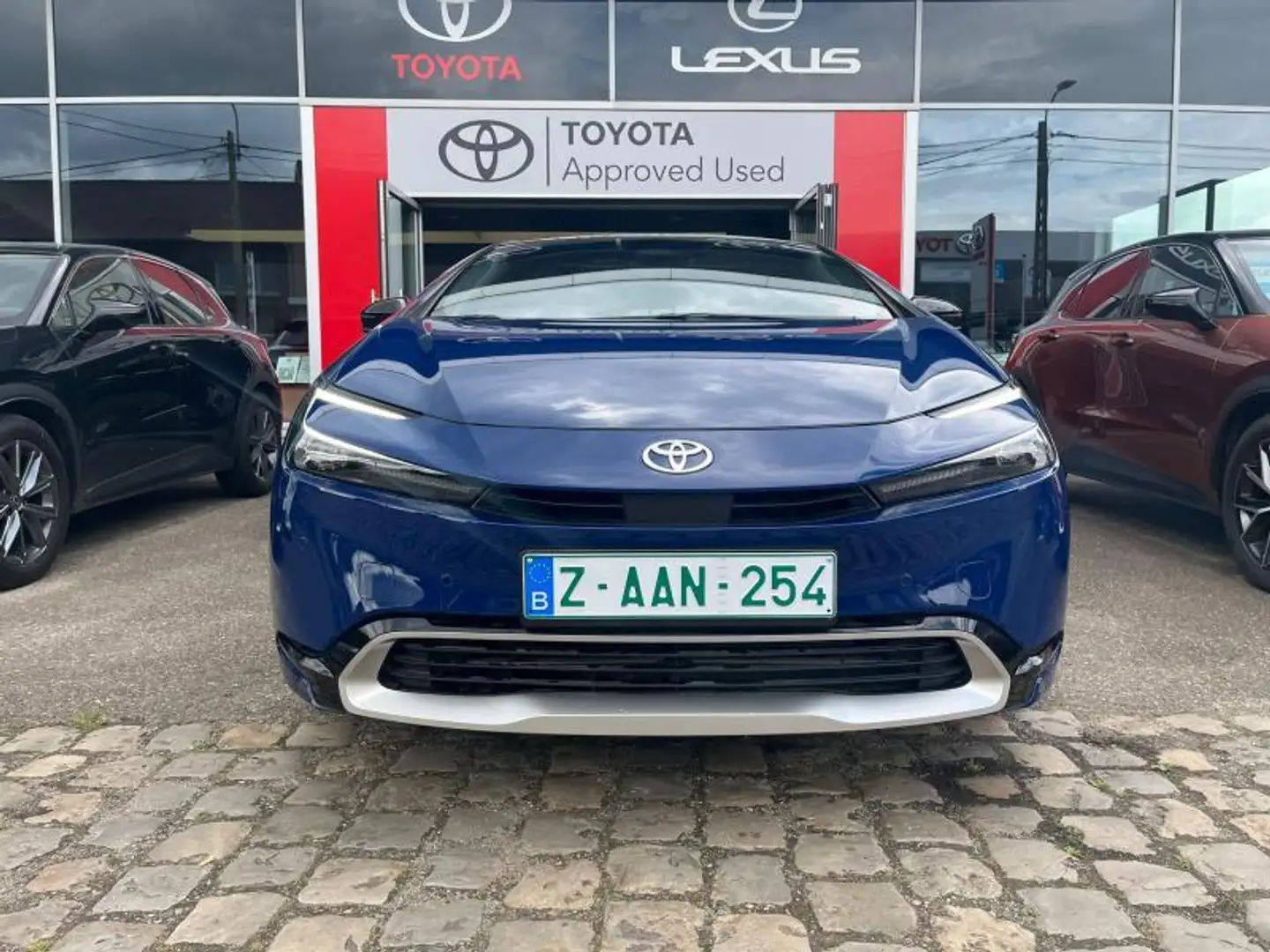 Toyota Prius Premium Plus Blau - 2