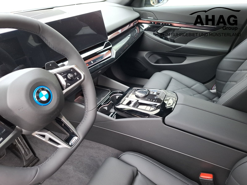 BMW 550 e xDrive M Sportpaket Pro — photo 8