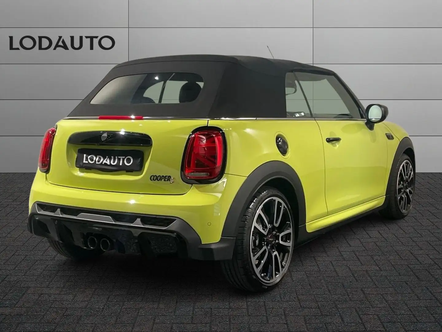 MINI Cooper S Cabrio Mini 2.0 Cooper S Yours Cabrio Giallo - 2