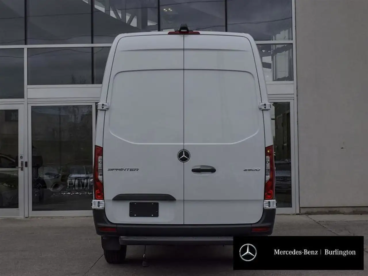 Mercedes-Benz Sprinter снимка Mercedes-Benz Sprinter