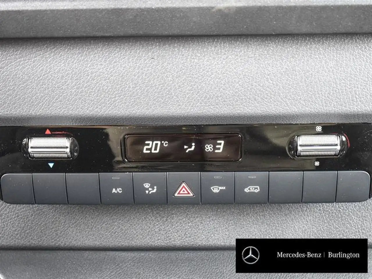 Mercedes-Benz Sprinter снимка Mercedes-Benz Sprinter