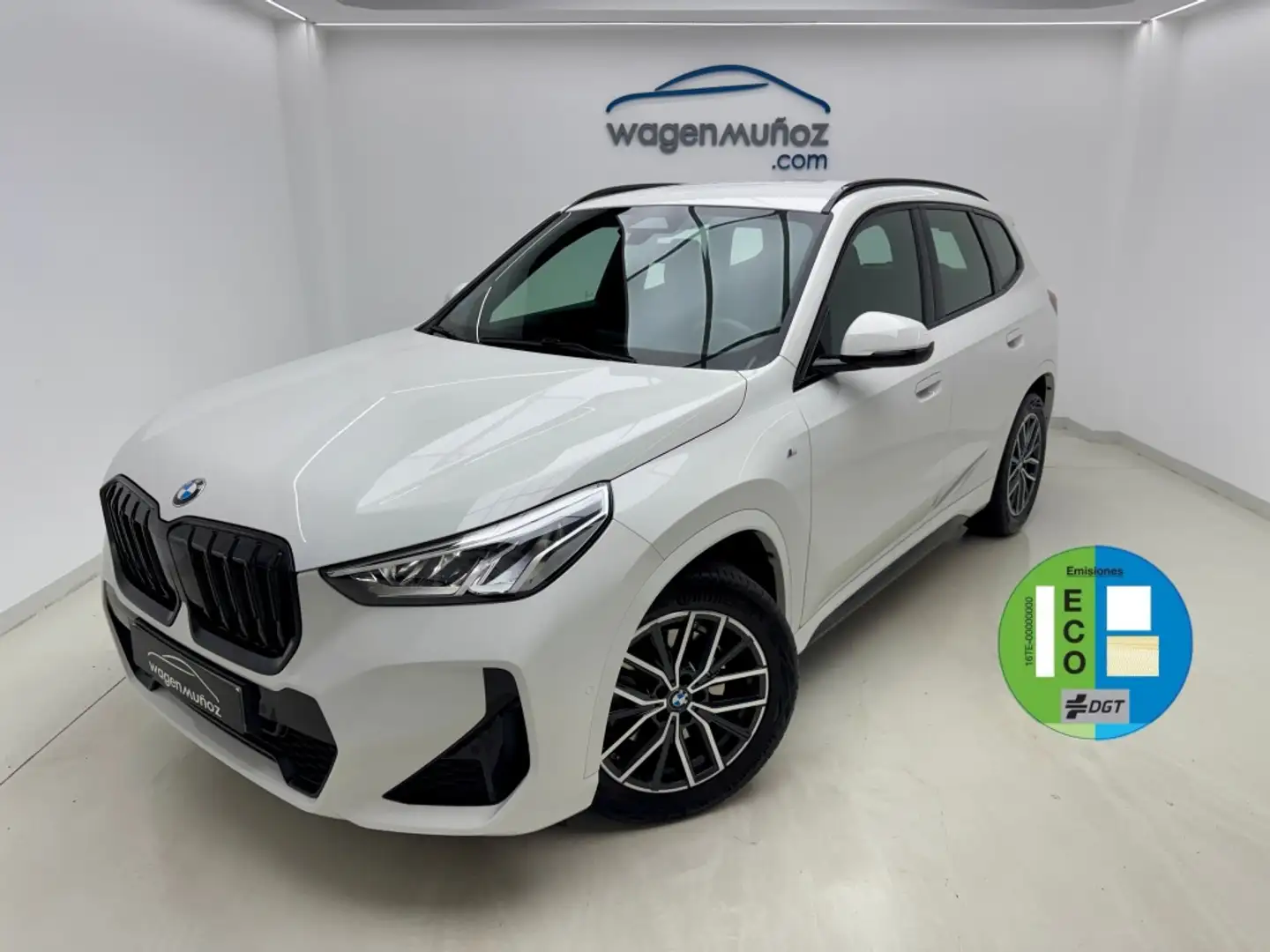 BMW X1 sDrive 20iA M Sport Blanc - 2