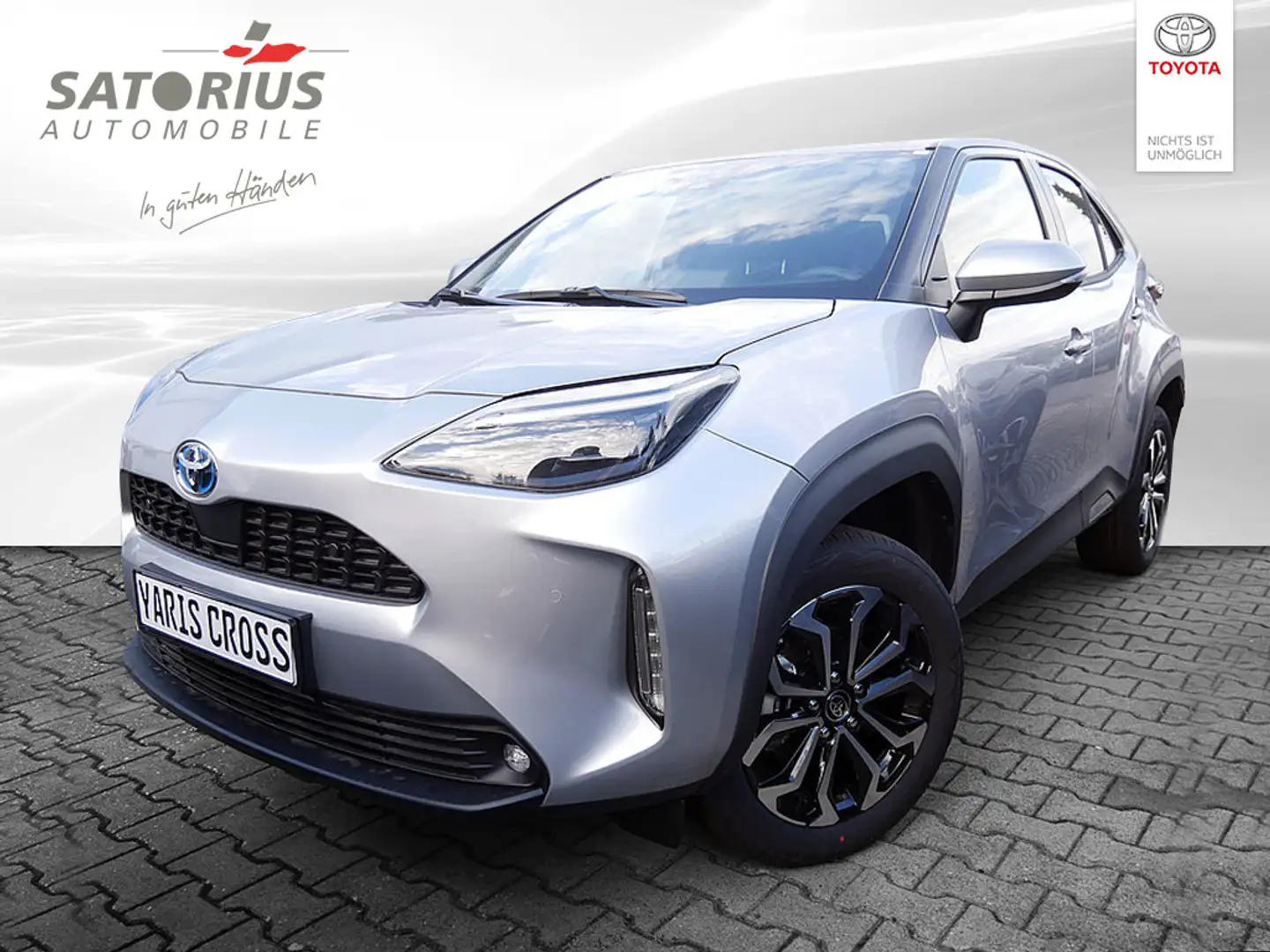 Toyota Yaris Cross Team Deutschland + Winter Paket Weiß - 1