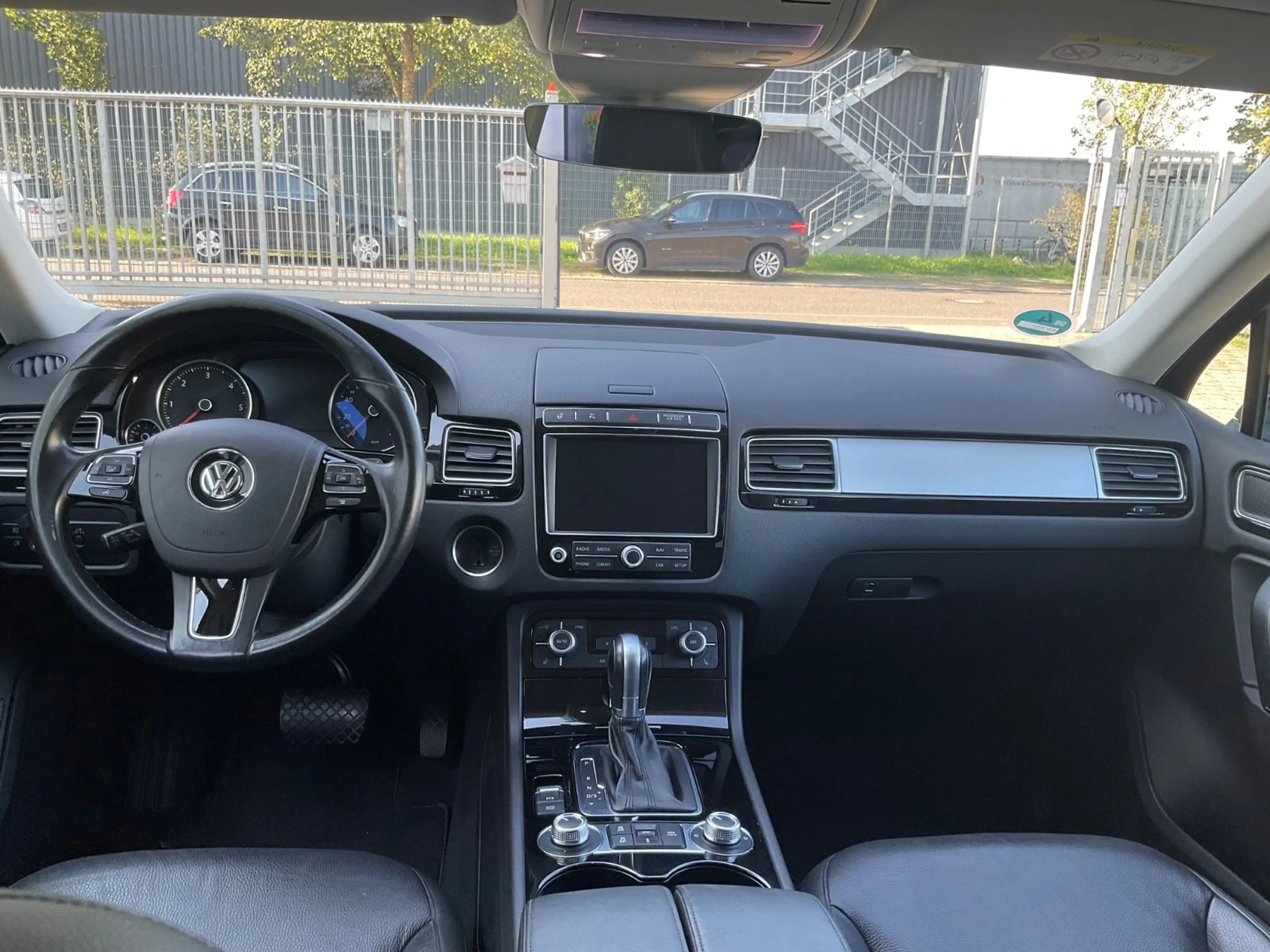 Volkswagen Touareg V6 TDI BMT 4M Execut Edit Luftfahrwk AHK — photo 10