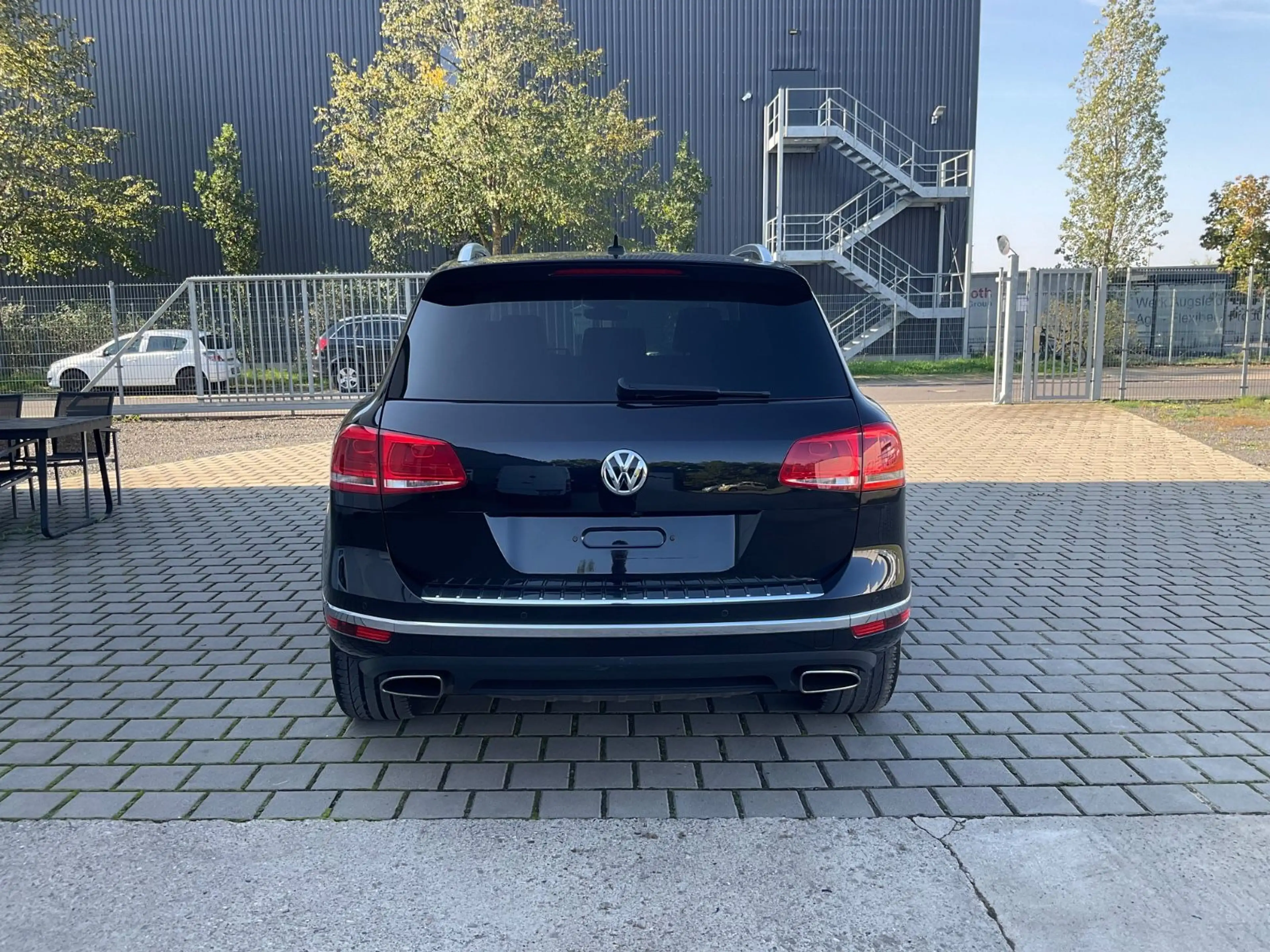 Volkswagen Touareg V6 TDI BMT 4M Execut Edit Luftfahrwk AHK — photo 4
