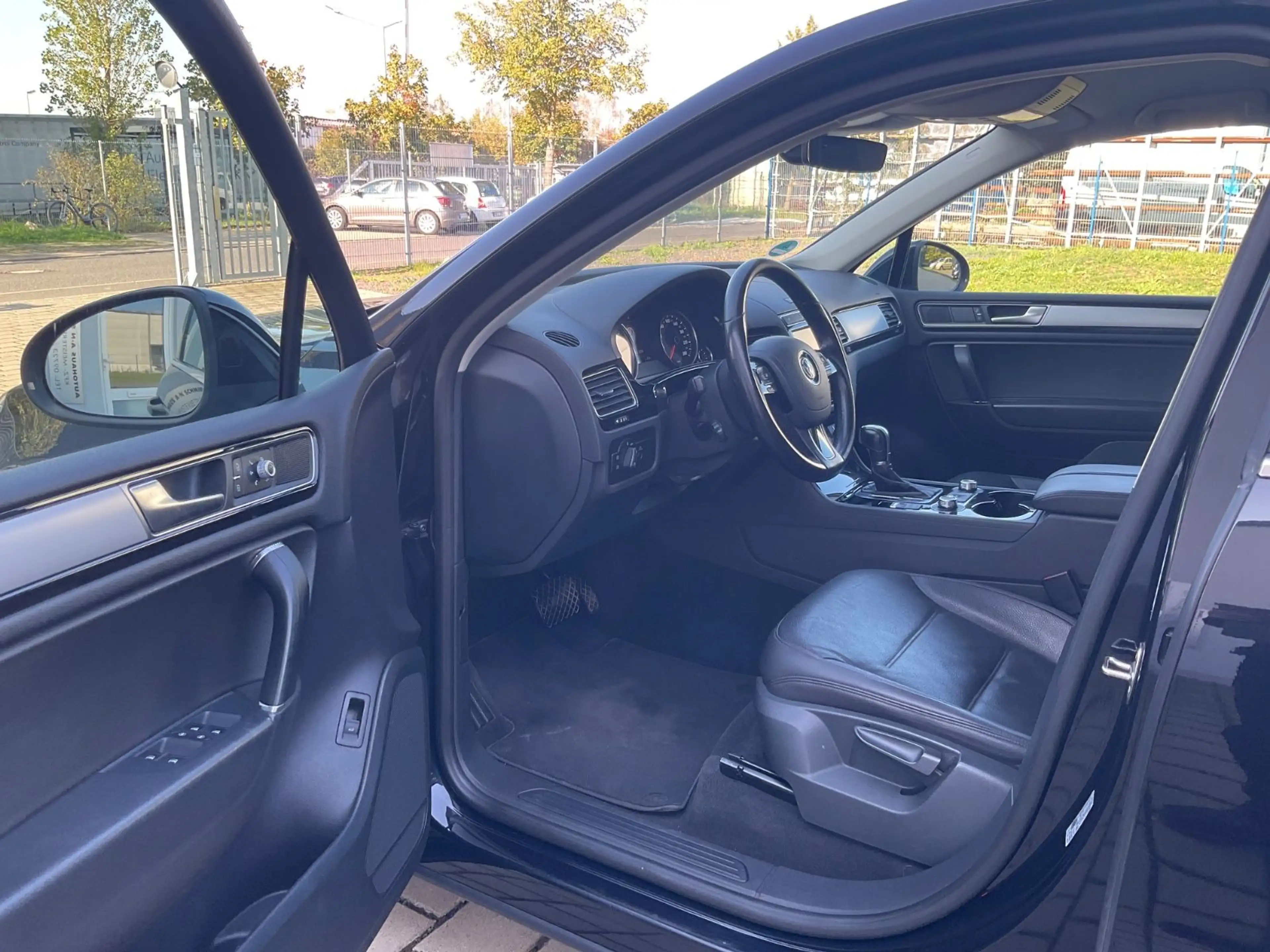 Volkswagen Touareg V6 TDI BMT 4M Execut Edit Luftfahrwk AHK — photo 8