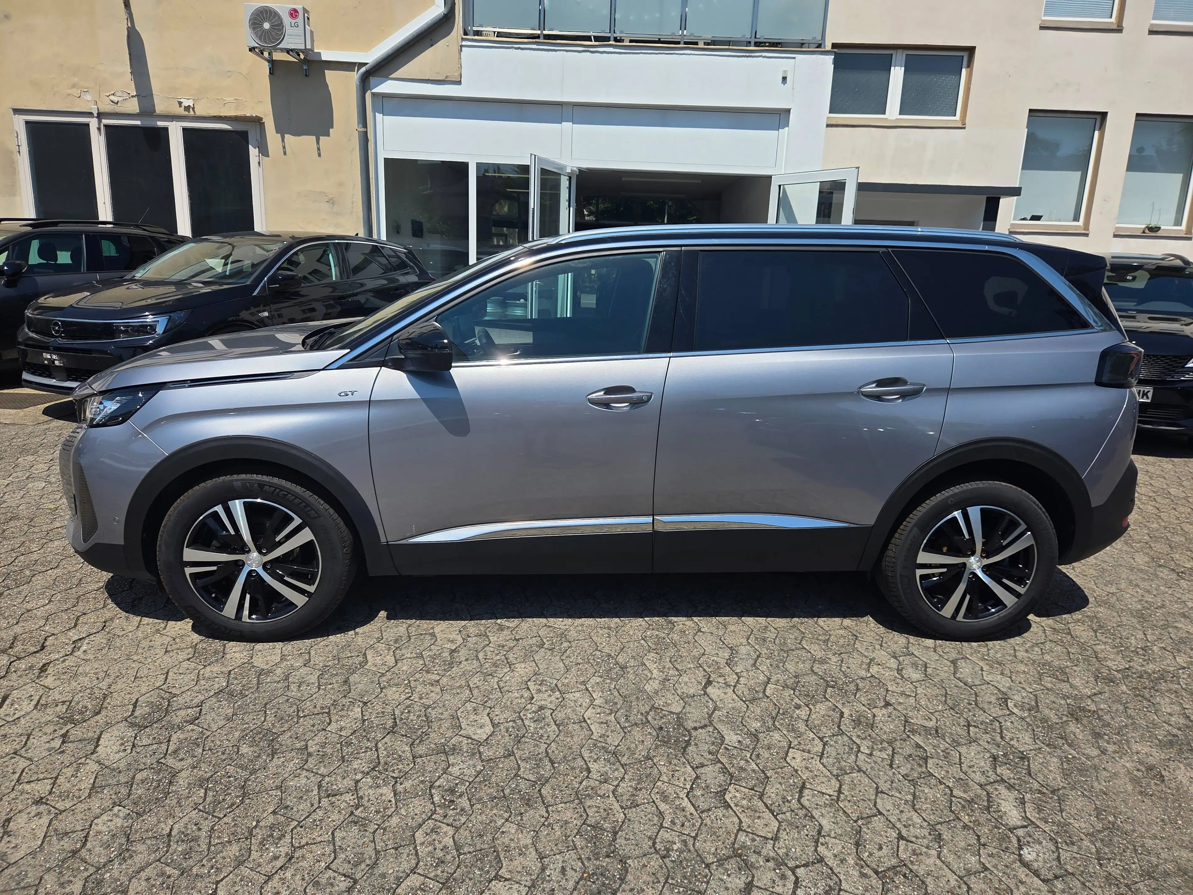 Peugeot 5008 GT ACC LED KAMERA NAVI — photo 2