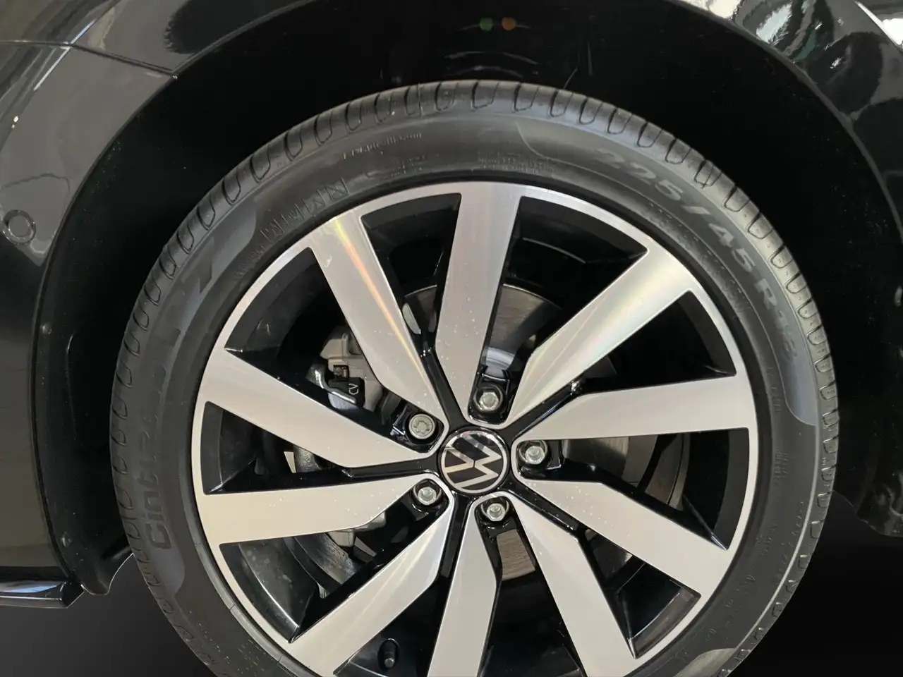 Volkswagen Touran Highline R-Line 2,0 TDI (150 PS) DSG 3