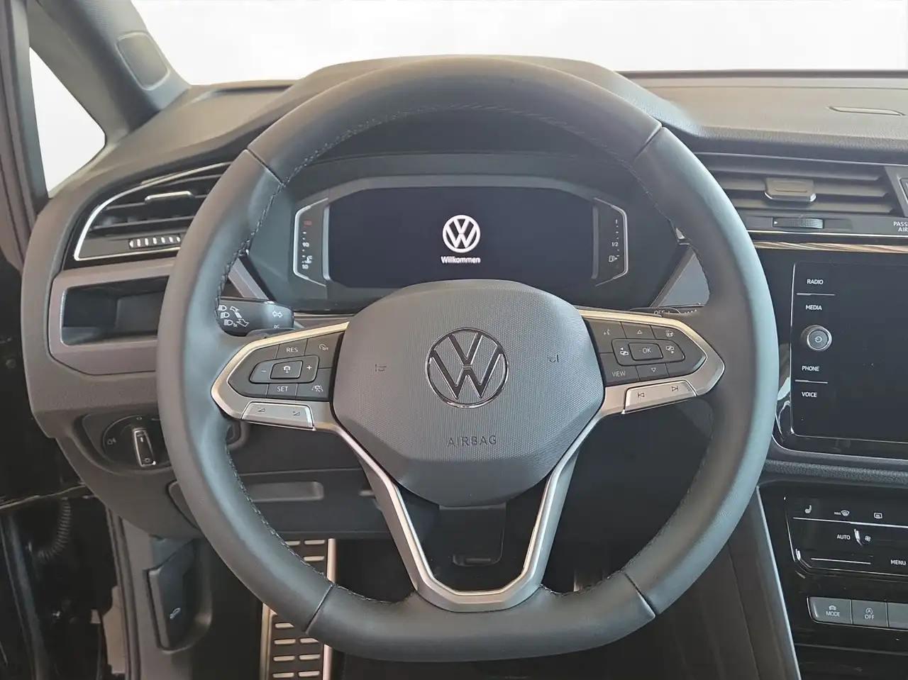Volkswagen Touran Highline R-Line 2,0 TDI (150 PS) DSG 6
