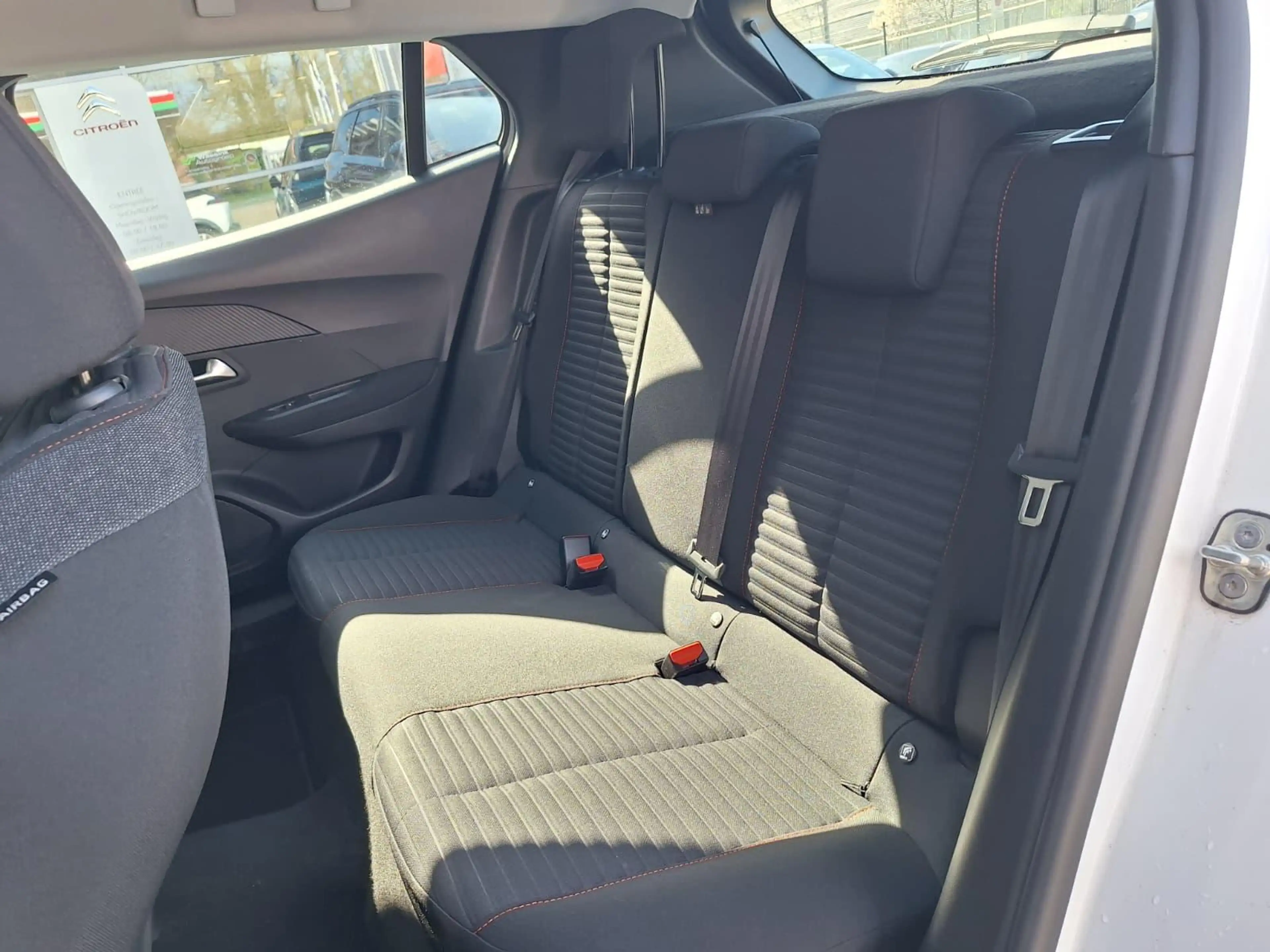 Peugeot 2008 1.2 Puretech 100pk Active | Navigatie | Cruise Con — photo 12